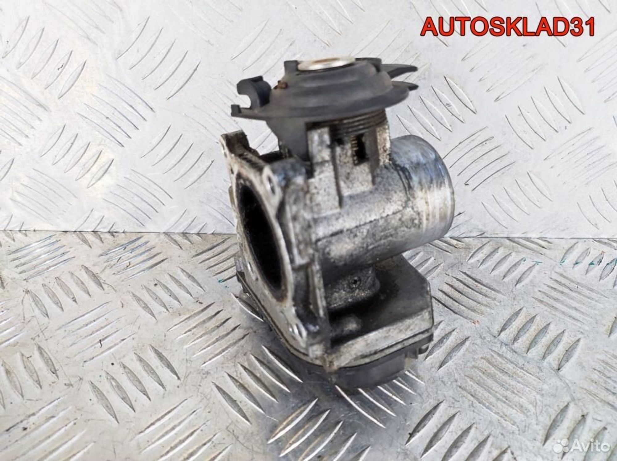 Заслонка дроссельная VW Polo 1.4 AHW 036133064D, 3700 рублей, Дубовое