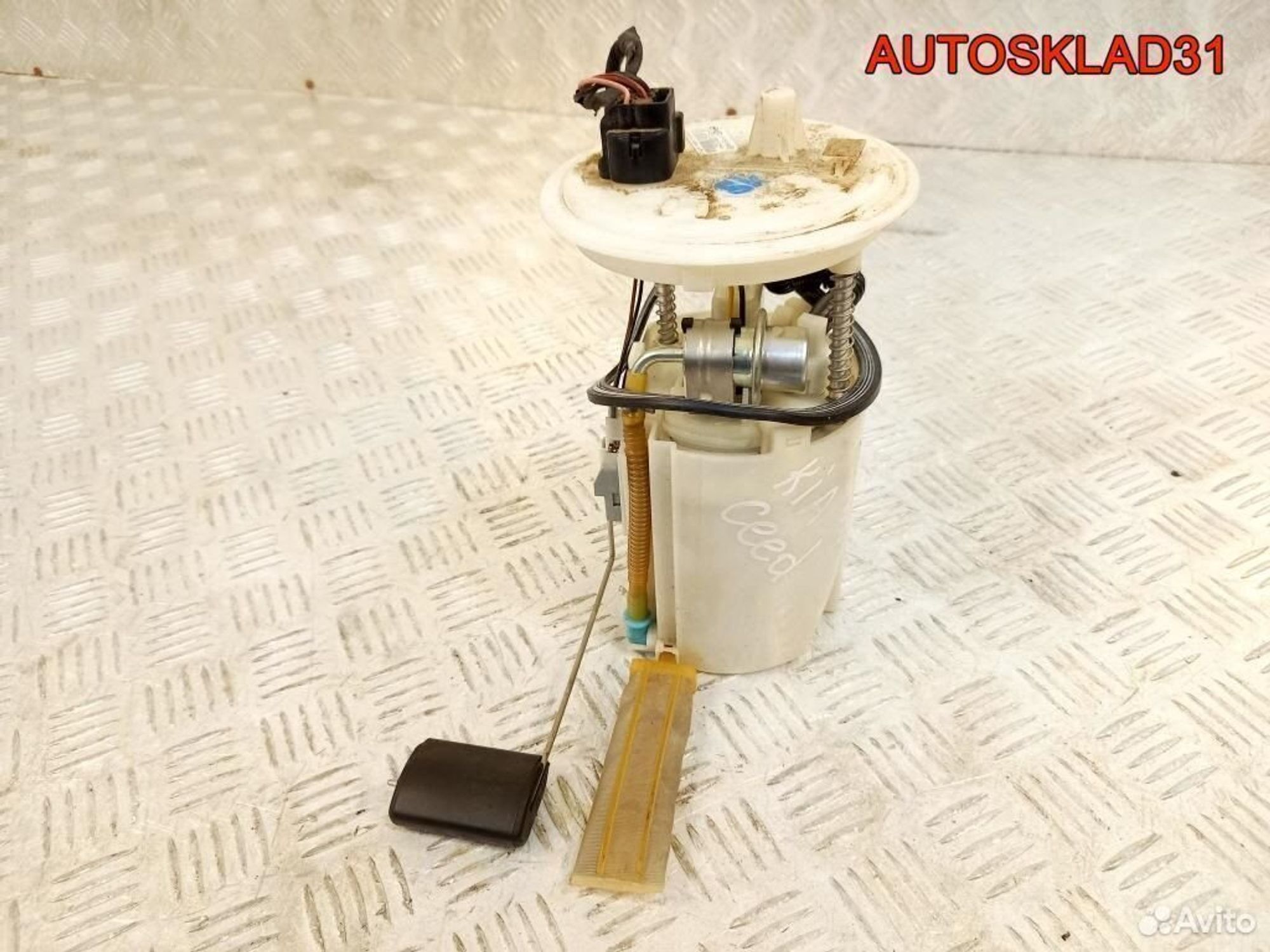 Насос топливный Kia Ceed 1,6 G4FC 311101H000, 4800 рублей, Дубовое