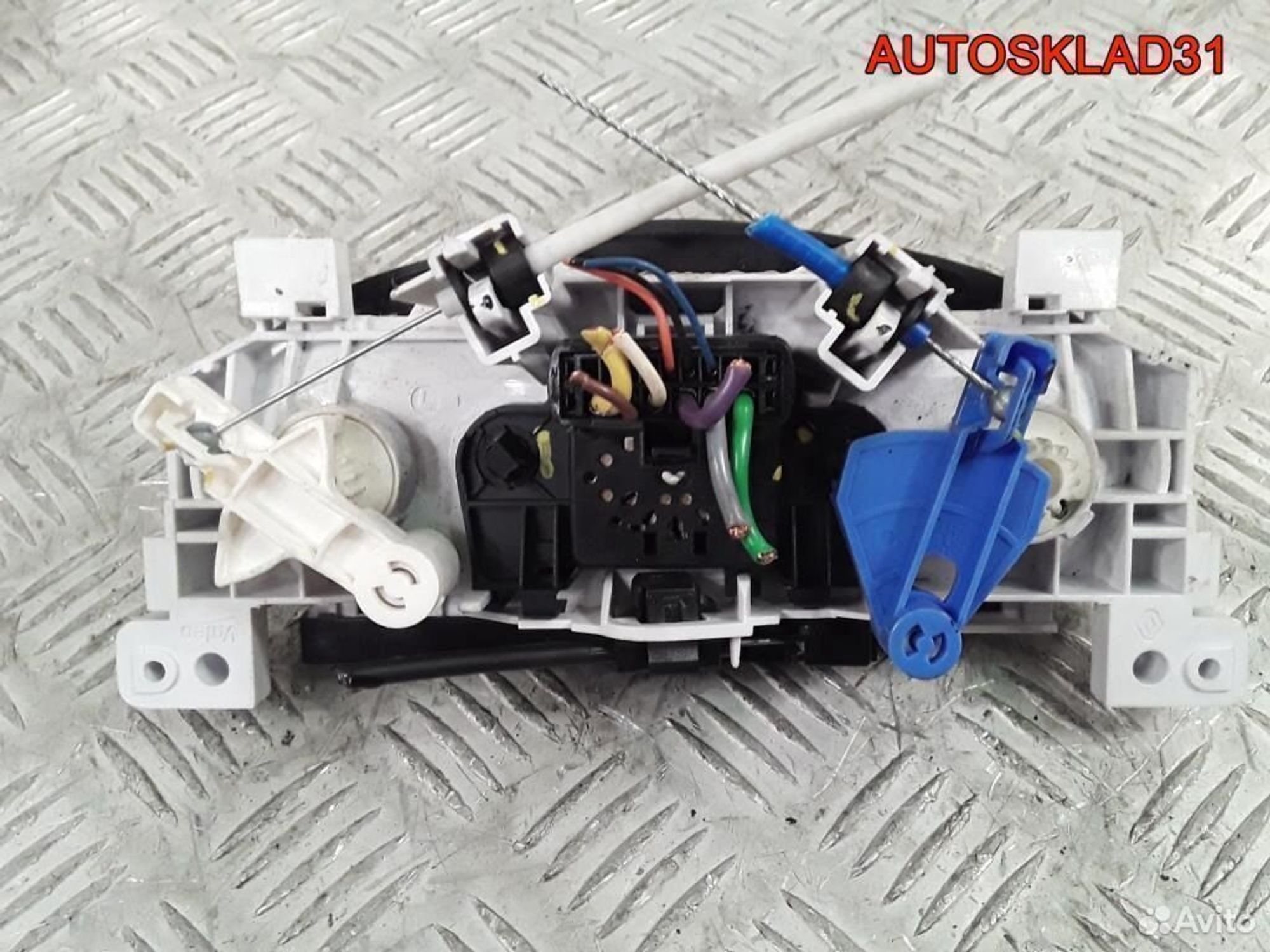 Блок управления отопителем Sandero 6001551800, 1100 рублей, Дубовое