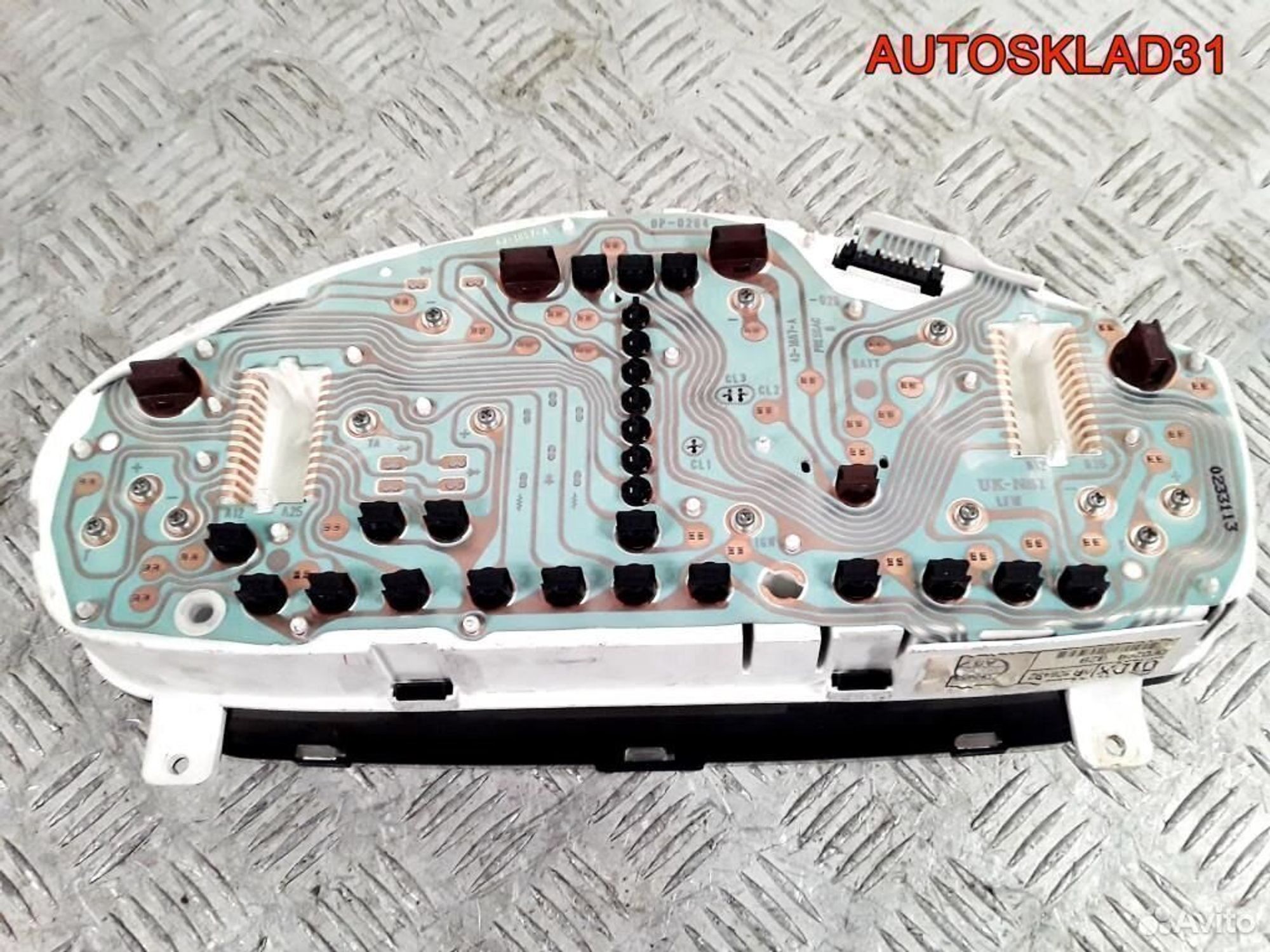 Панель приборов Mitsubishi Carisma DA MR506492, 4100 рублей, Дубовое