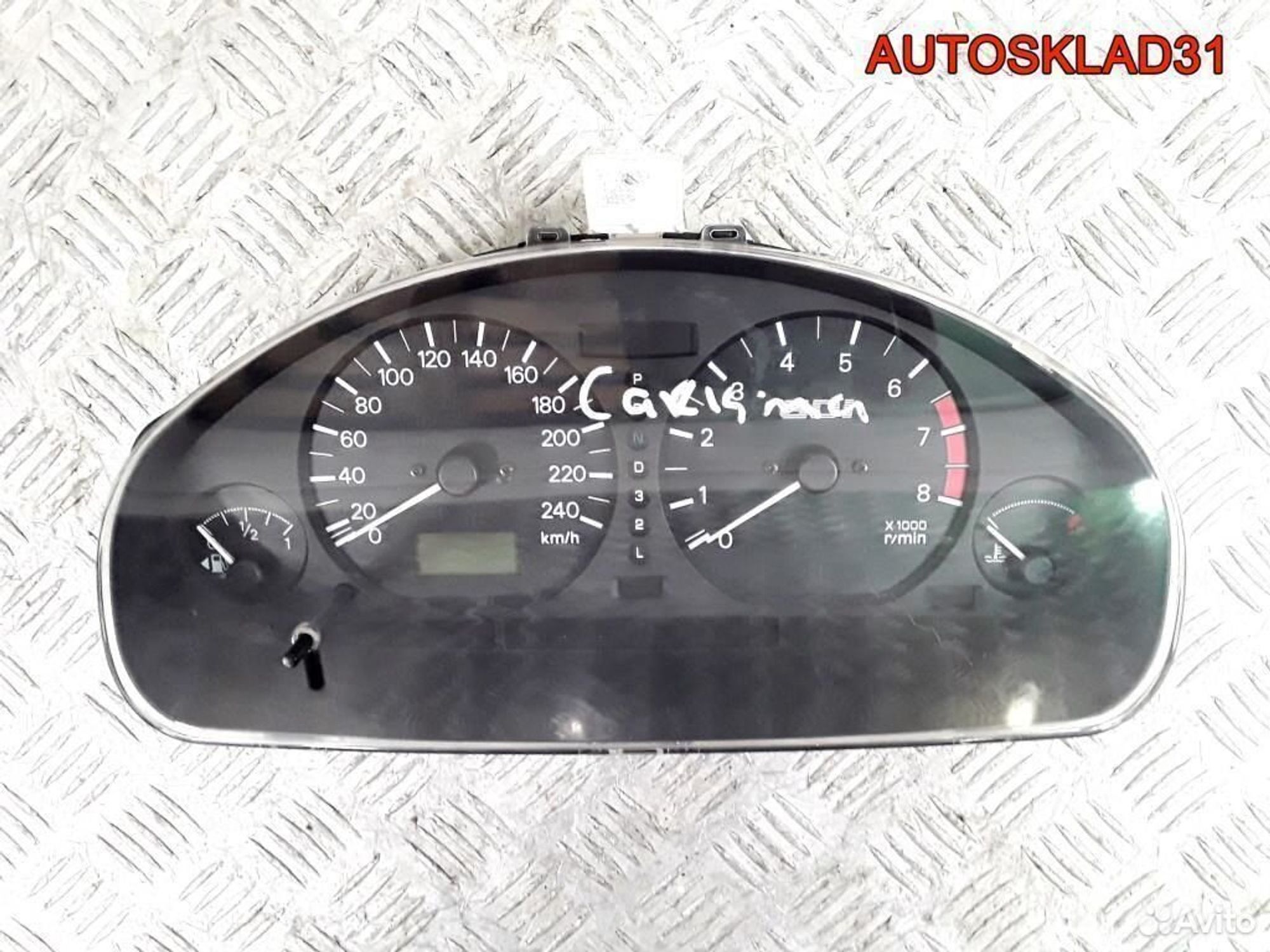 Панель приборов Mitsubishi Carisma DA MR506492, 4100 рублей, Дубовое