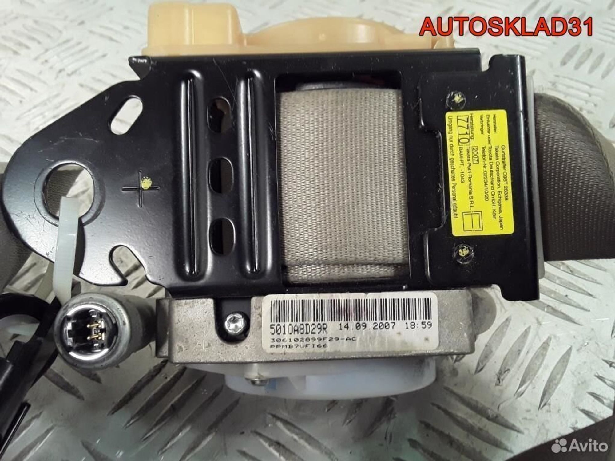 Ремень безопасности с пиропатроном Toyota Avensis, 5800 рублей, Дубовое