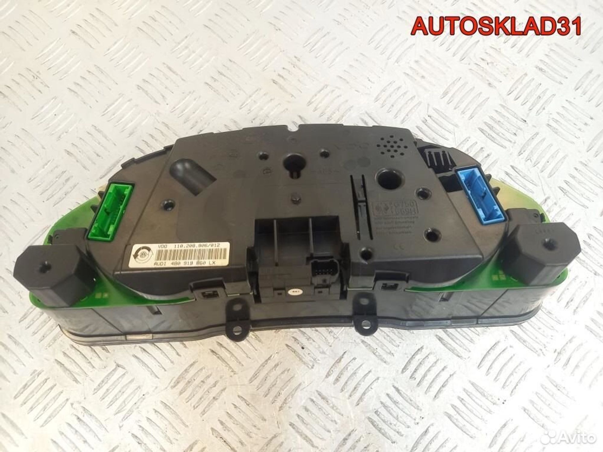 Панель приборов Audi A6 C5 4B0919860LX бензин, 4000 рублей, Дубовое