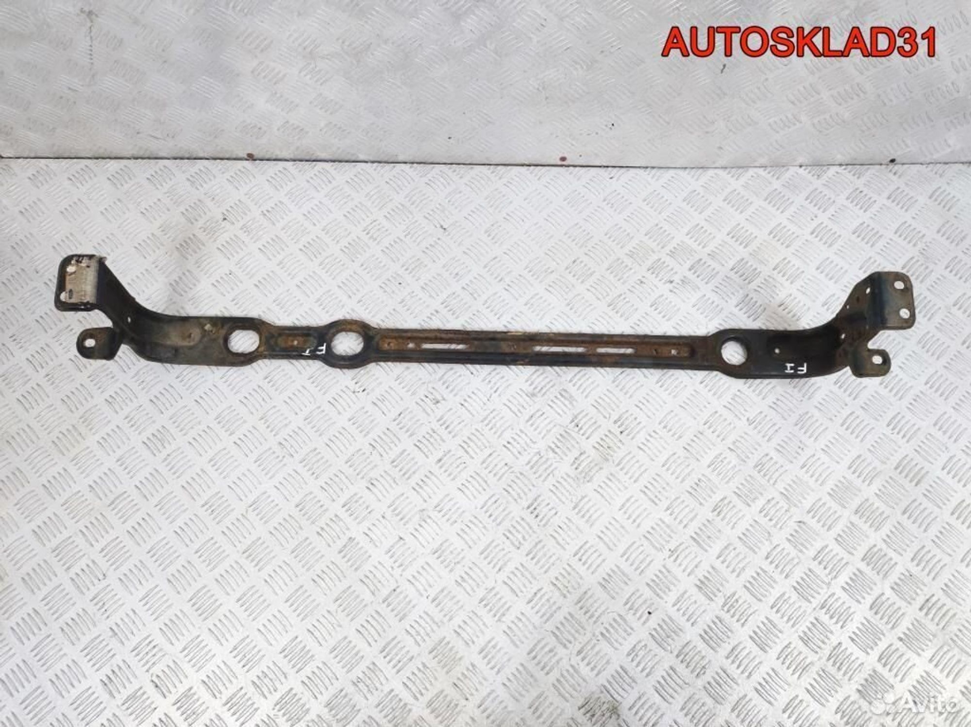 Балка подрадиаторная Ford Focus 1 2M518A297AB, 1700 рублей, Дубовое