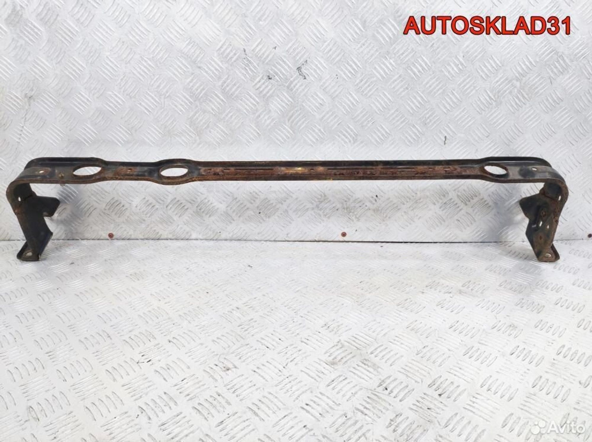 Балка подрадиаторная Ford Focus 1 2M518A297AB, 1700 рублей, Дубовое