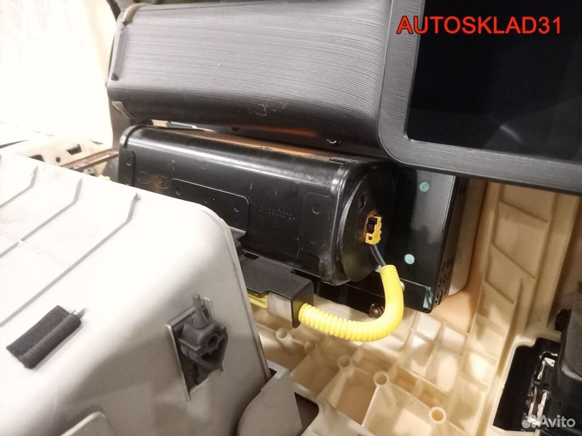 Торпедо Kia Cerato 847102F050GW, 20300 рублей, Дубовое