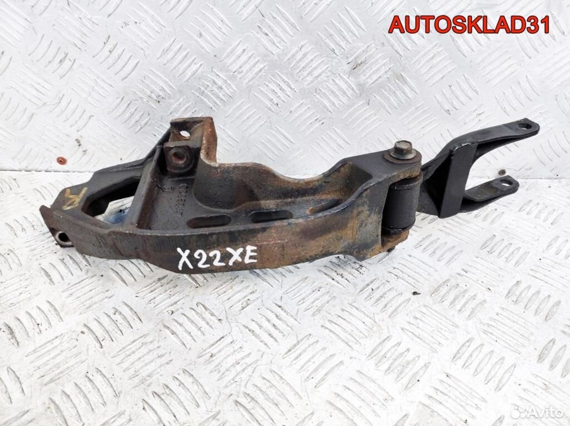 Кронштейн двигателя Opel Sintra 2,2 X22XE 10236347, 1300 рублей, Дубовое