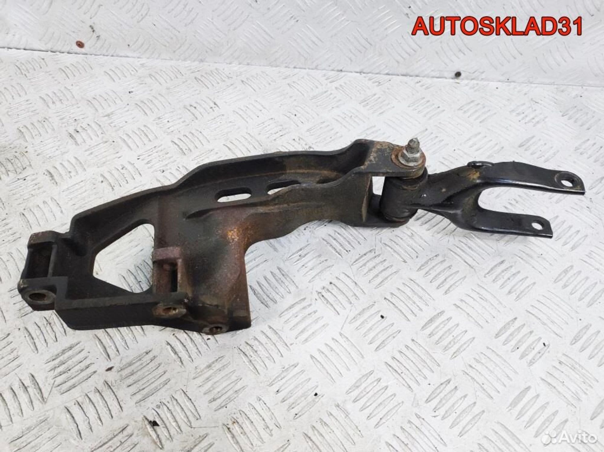 Кронштейн двигателя Opel Sintra 2,2 X22XE 10236347, 1300 рублей, Дубовое