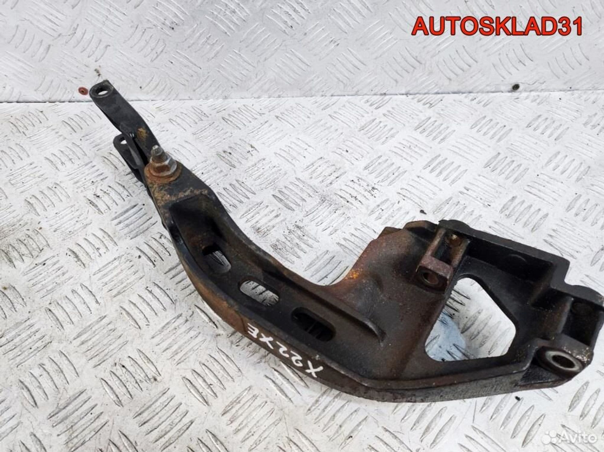 Кронштейн двигателя Opel Sintra 2,2 X22XE 10236347, 1300 рублей, Дубовое