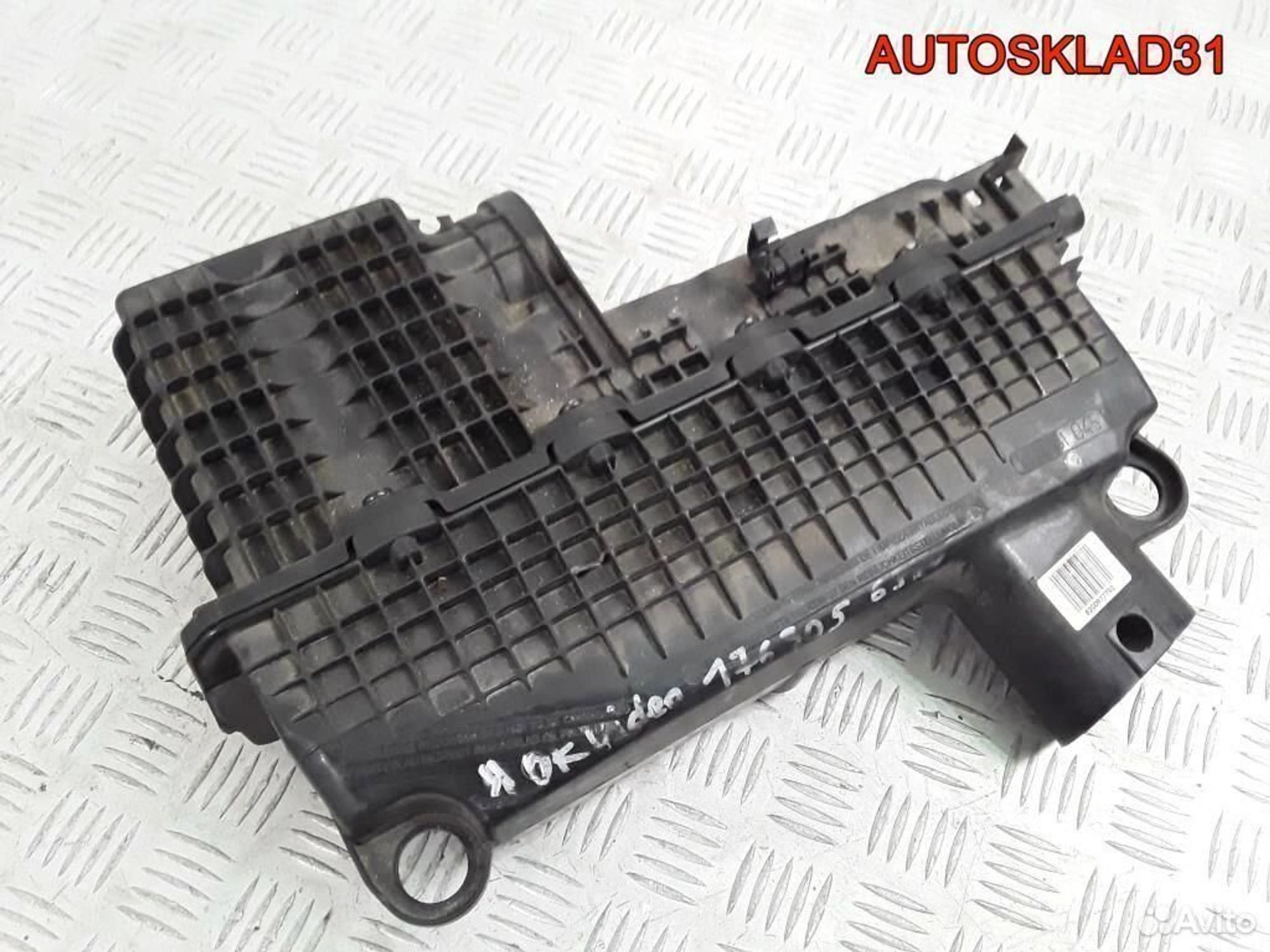 Корпус воздушного фильтра Renault Sandero, 2500 рублей, Дубовое