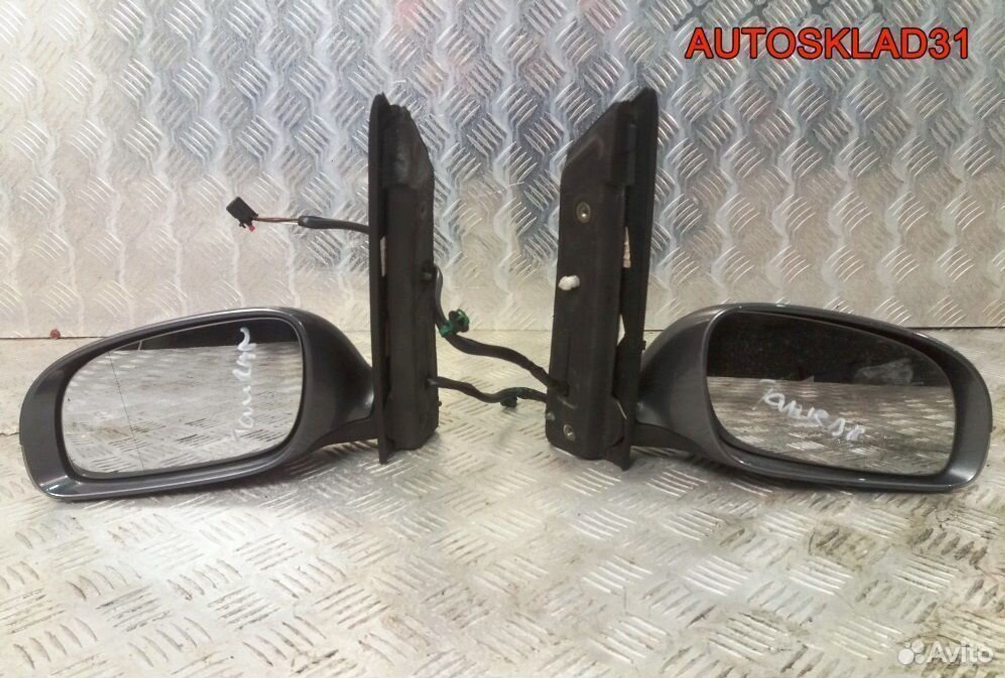 Зеркала Volkswagen Touran 1T1857507F9B9, 3600 рублей, Дубовое