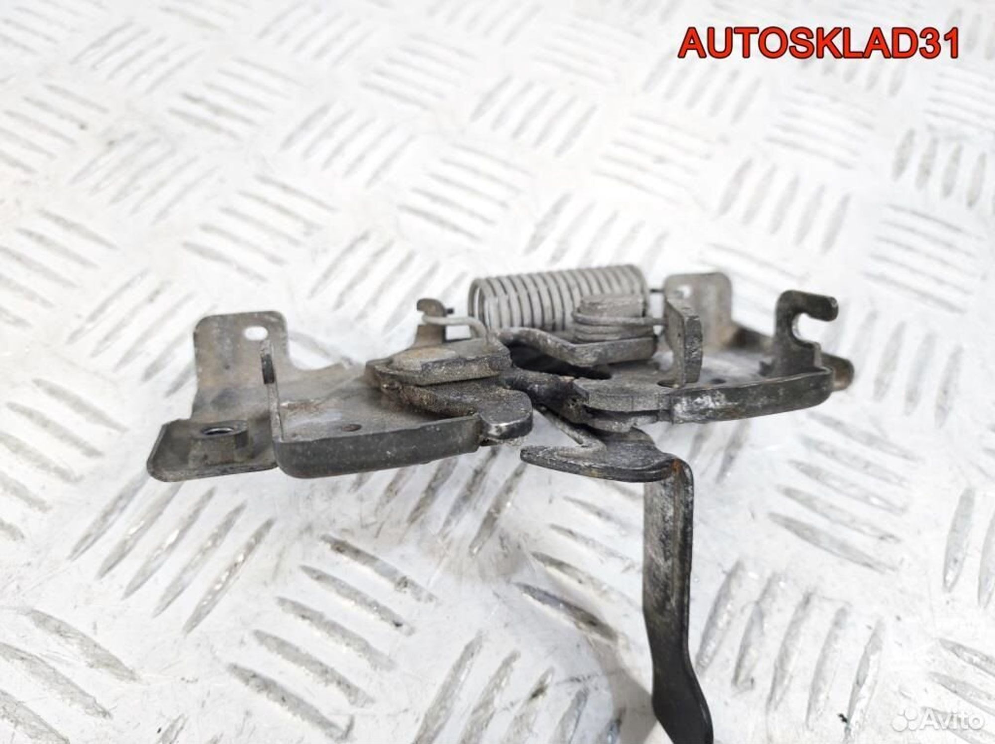 Замок капота Mazda 6 GG GJ6A56620C, 1700 рублей, Дубовое