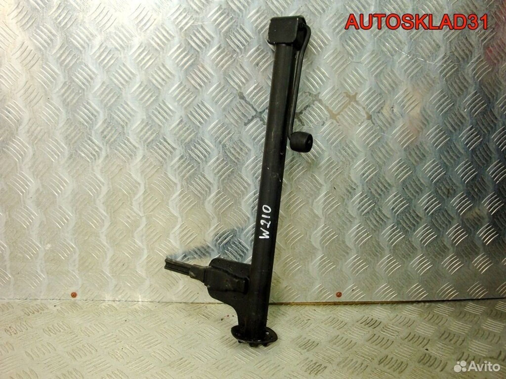 Домкрат Mercedes Benz W210 A2105830115, 1700 рублей, Дубовое