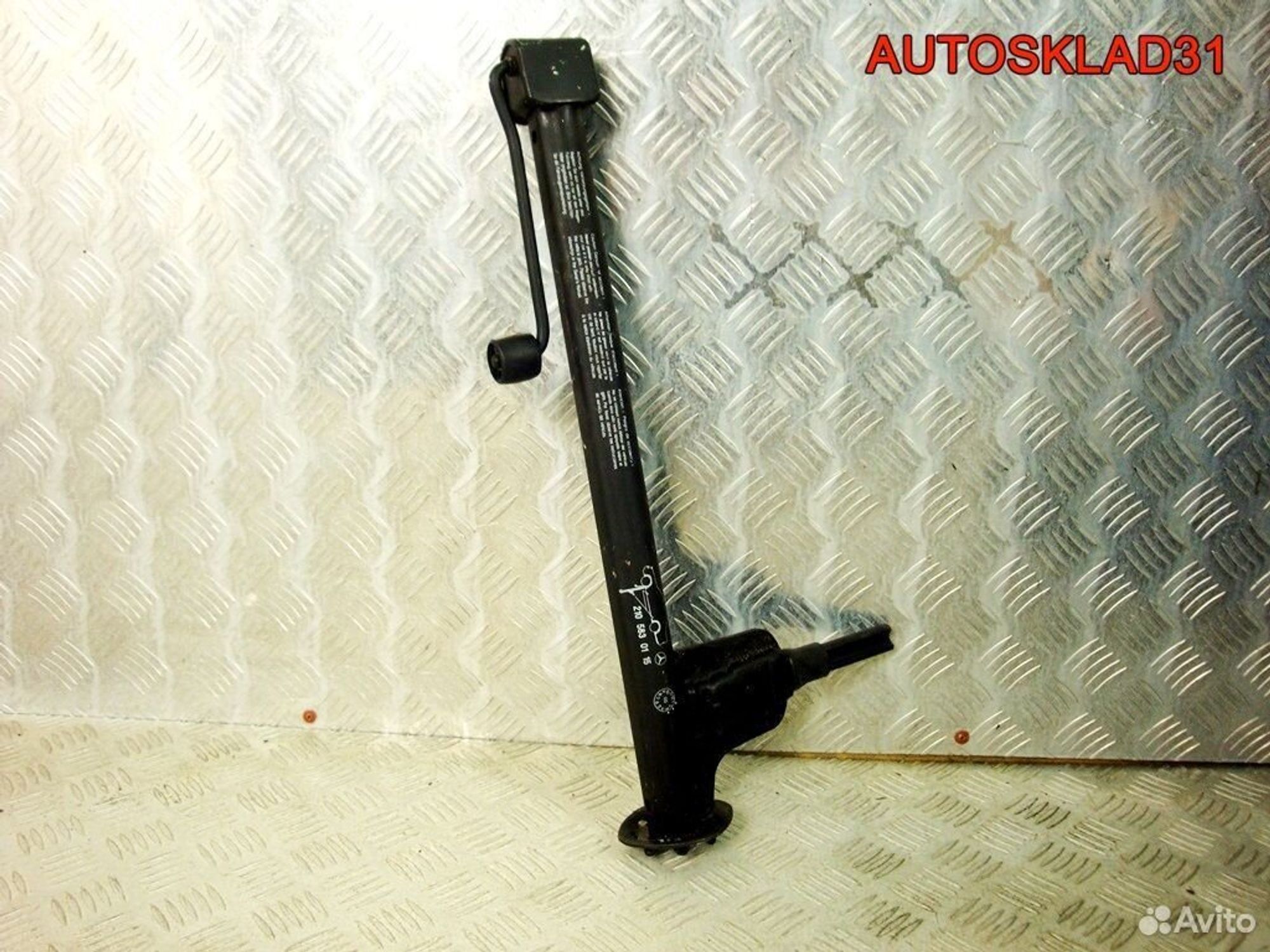 Домкрат Mercedes Benz W210 A2105830115, 1700 рублей, Дубовое