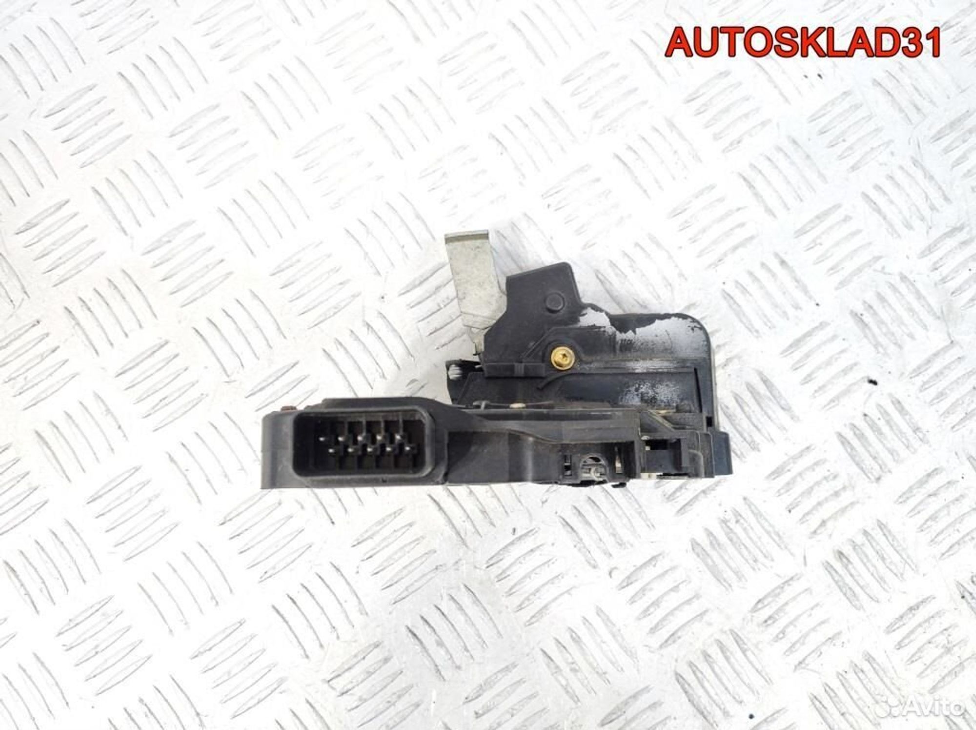 Замок двери задней правой Ford Focus 4M5AR26412EB, 2300 рублей, Дубовое