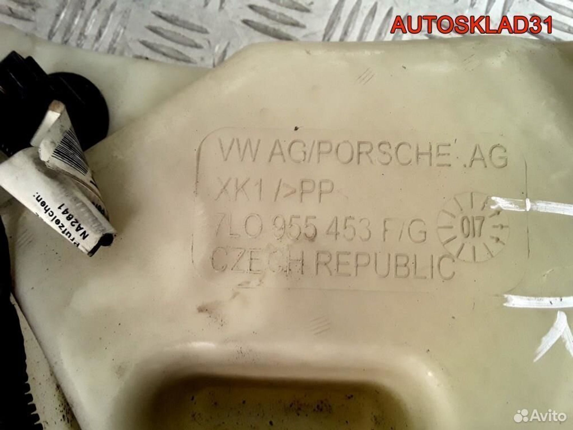 Бачок омывателя лобового стекла Touareg 7L0955453F, 2900 рублей, Дубовое