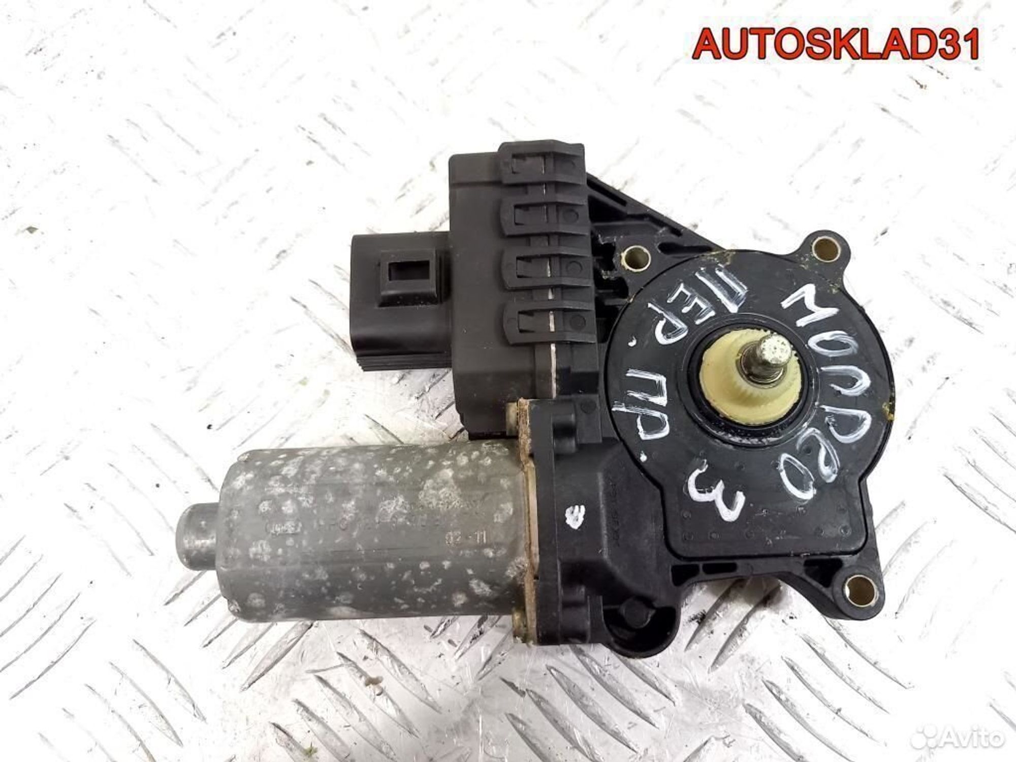 Моторчик стеклоподъемника Ford Mondeo 3 0130821771, 1200 рублей, Дубовое