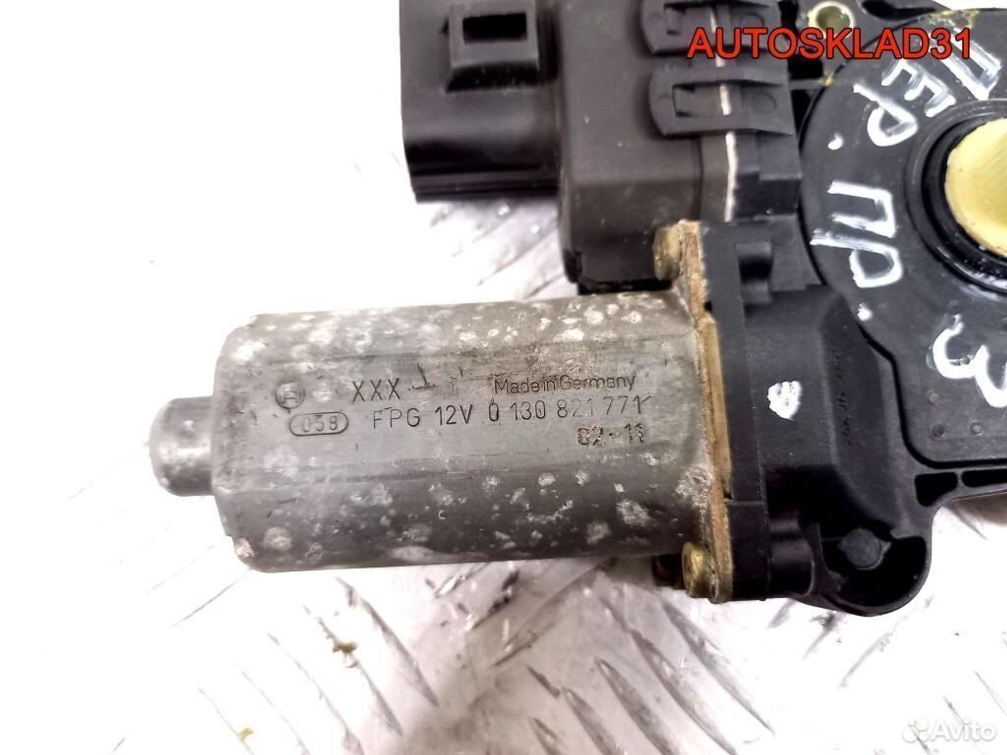 Моторчик стеклоподъемника Ford Mondeo 3 0130821771, 1200 рублей, Дубовое