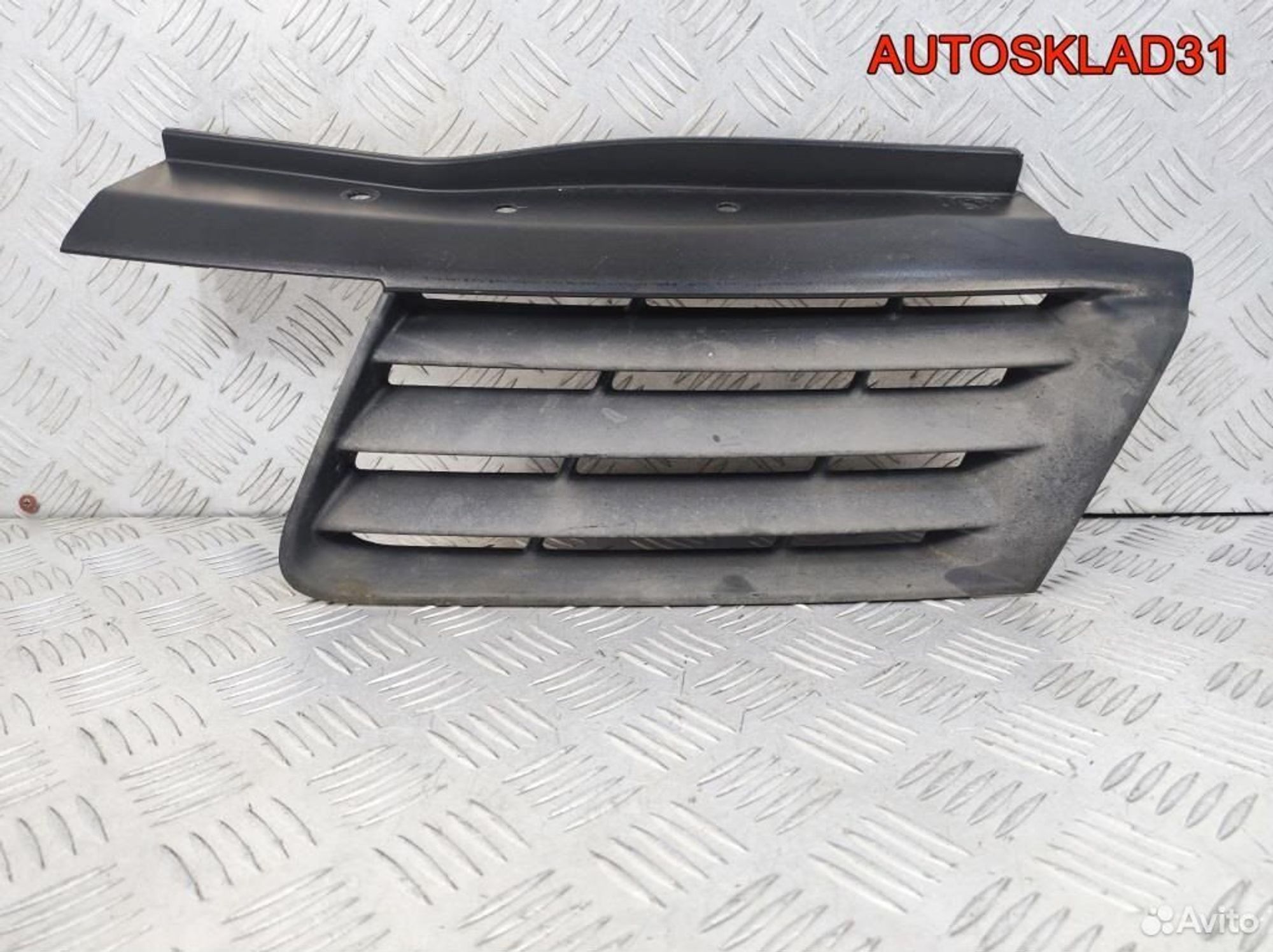 Решетка радиатора левая Renault Espace 4 N31053M, 1700 рублей, Дубовое