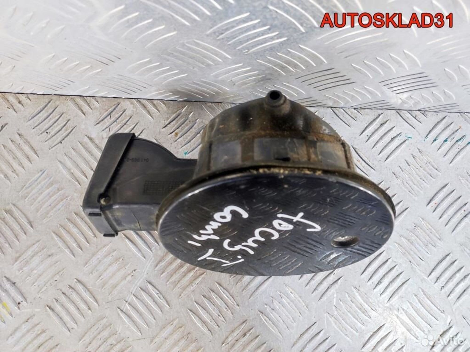 Лючок бензобака Ford Focus 1 XS41A405A02AGW Combi, 1300 рублей, Дубовое