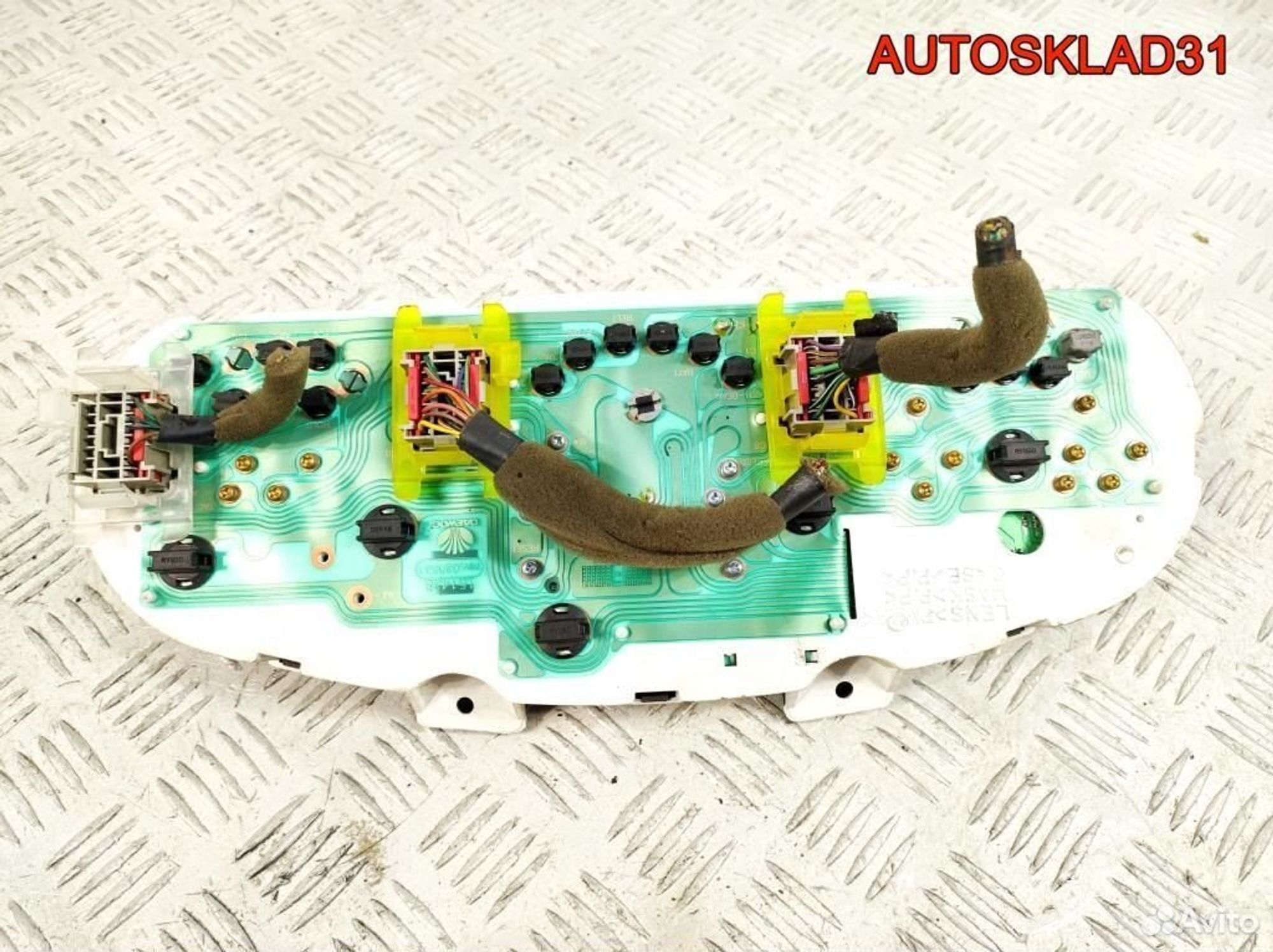 Панель приборов Chevrolet Evanda t20sed 96486927, 3600 рублей, Дубовое