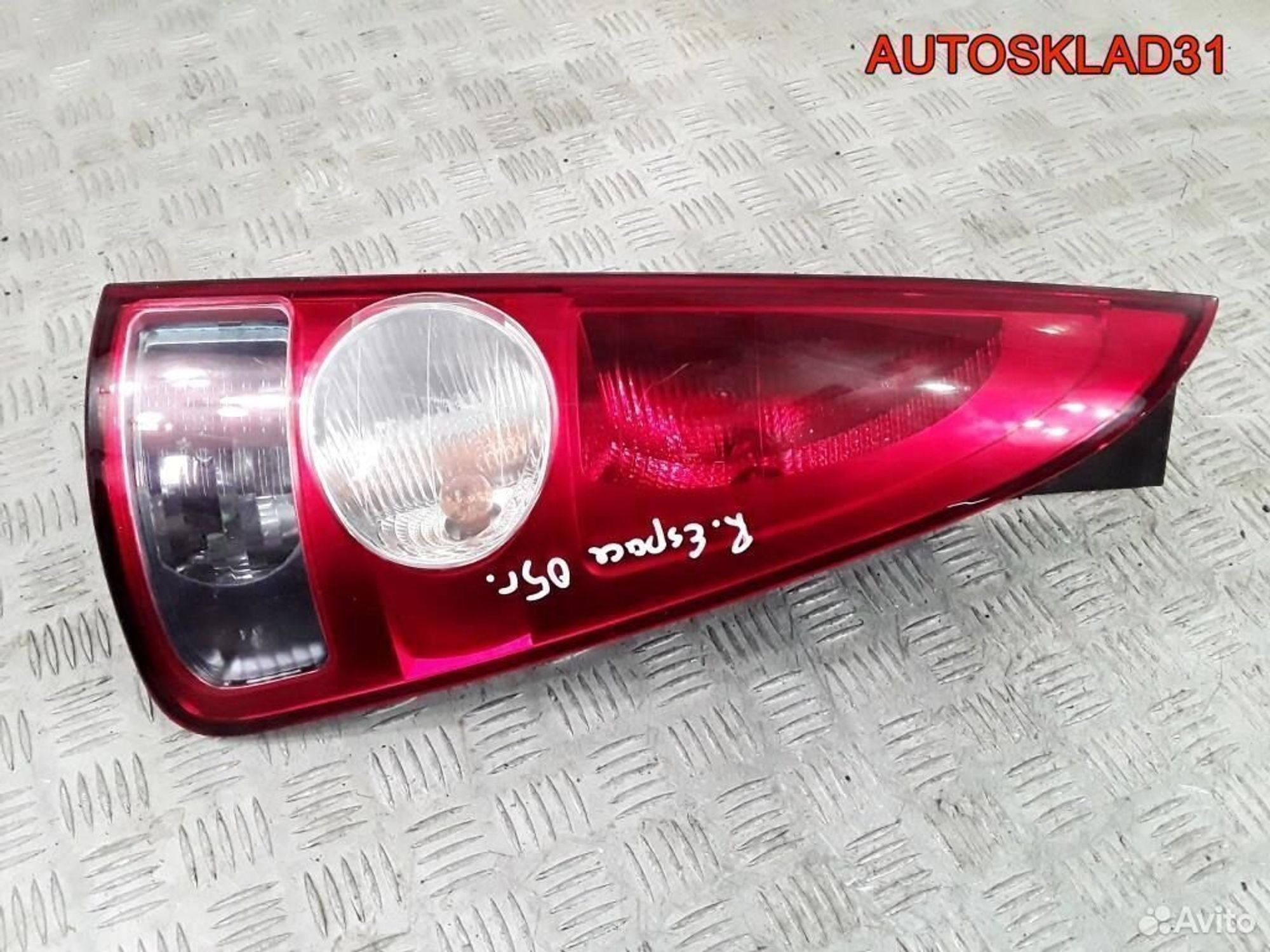 Фонарь задний правый Renault Espace 4 8200027152, 1800 рублей, Дубовое