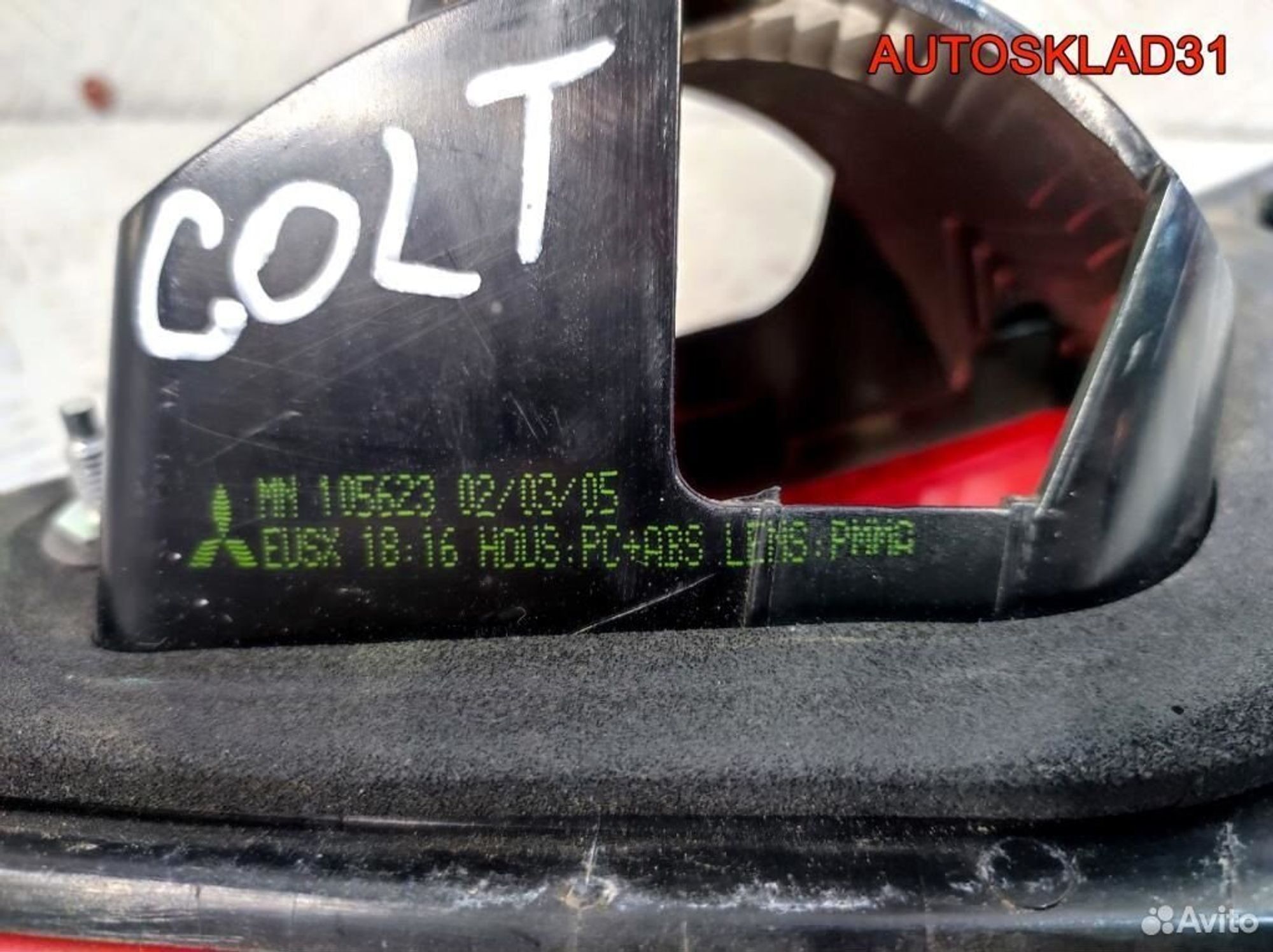 Фонарь задний внутренний левый Mitsubishi Colt Z3, 2600 рублей, Дубовое