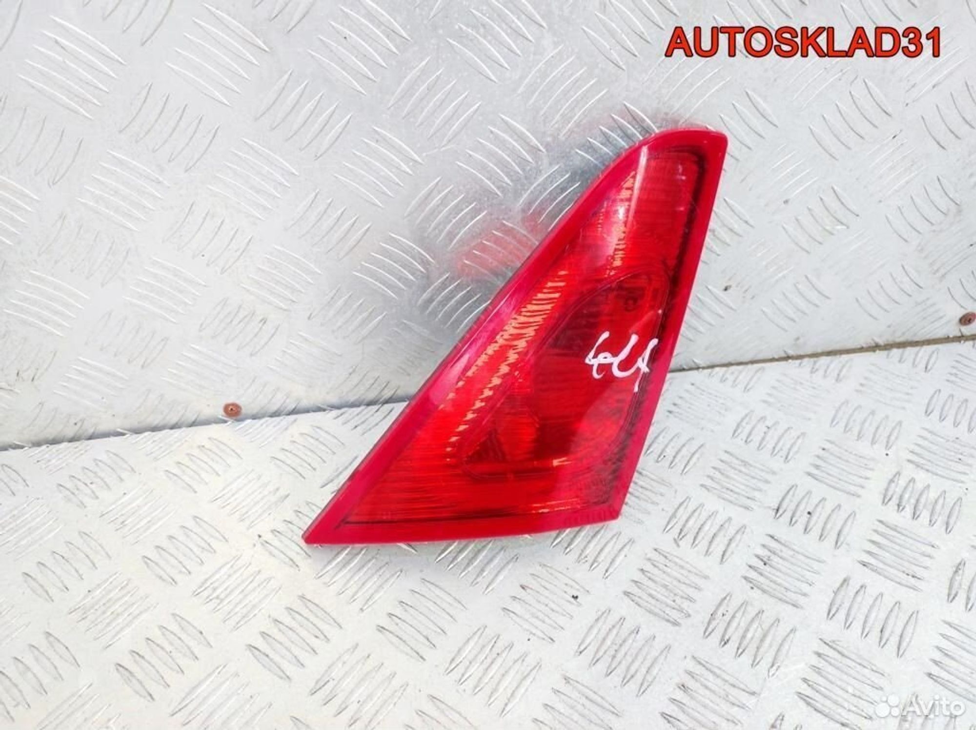 Фонарь задний внутренний левый Mitsubishi Colt Z3, 2600 рублей, Дубовое