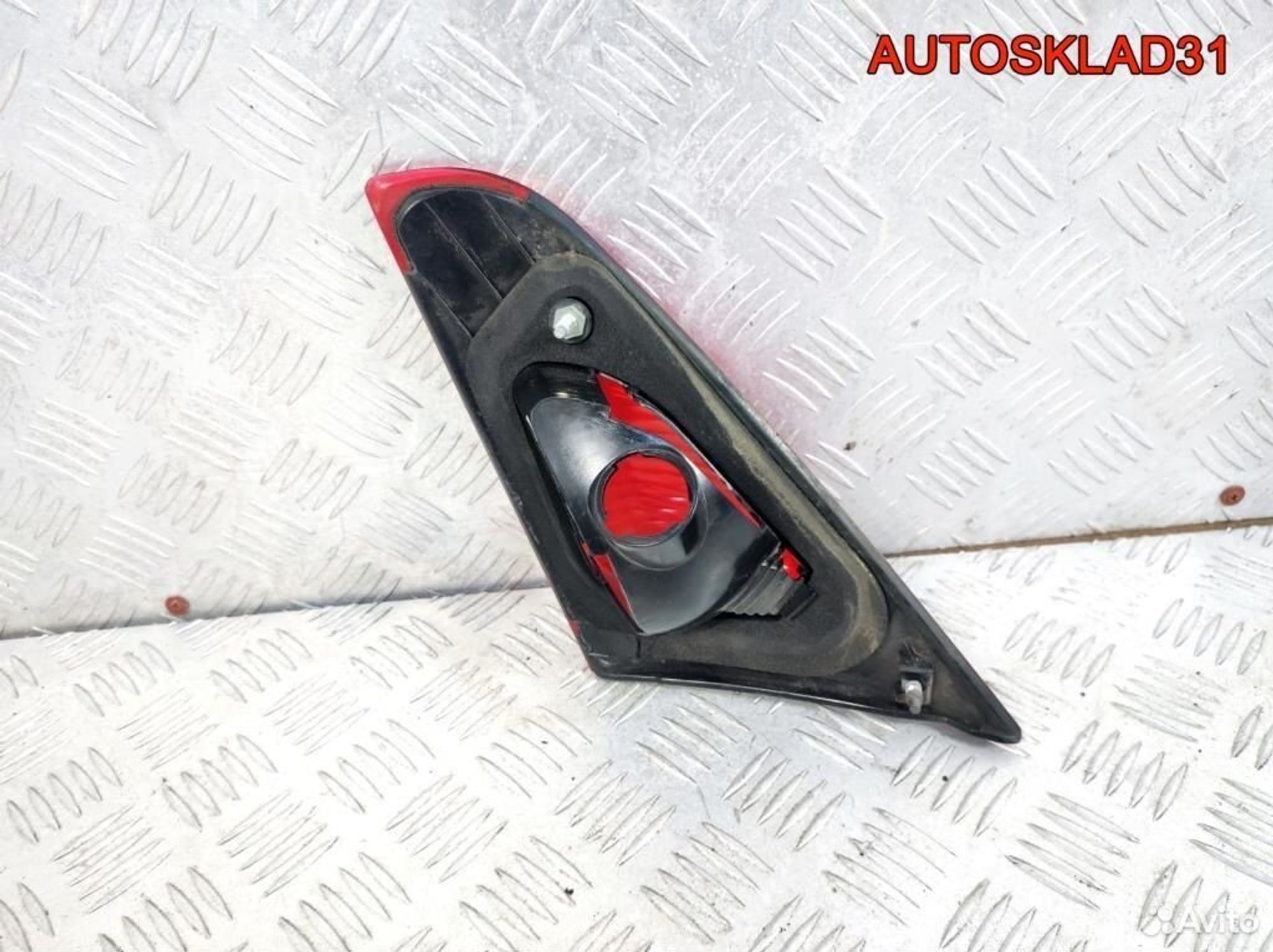 Фонарь задний внутренний левый Mitsubishi Colt Z3, 2600 рублей, Дубовое