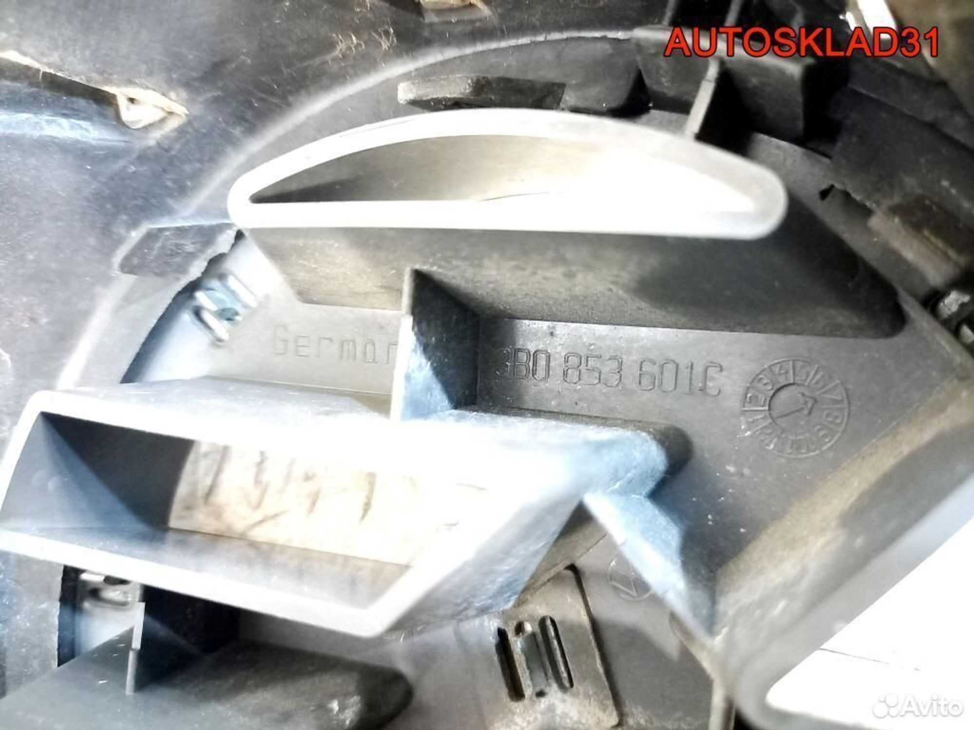 Решетка радиатора Volkswagen Passat 5+ 3B0853651L, 5700 рублей, Дубовое