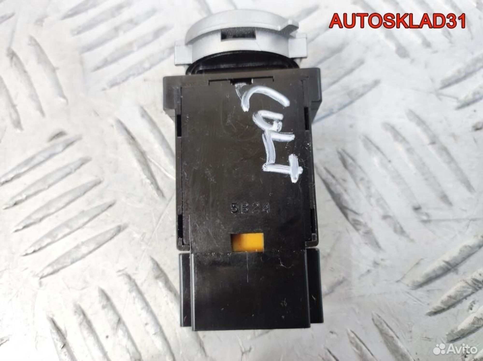 Кнопка противотуманки Mitsubishi Colt MN140429, 600 рублей, Дубовое