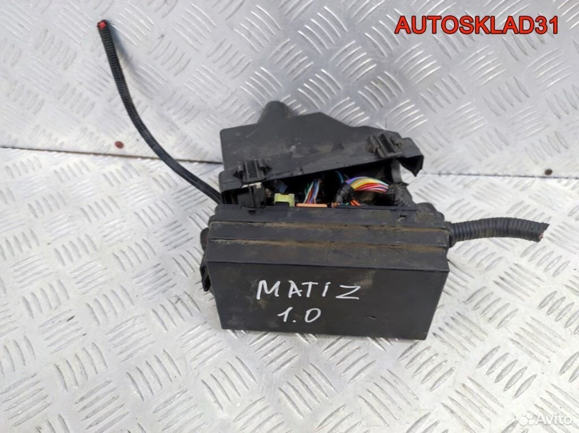 https://ycs.partsauto.market/partsauto-images/thmbs/edda01b21c13eaa6671738306aa09410/6b257a3ebeec5c858bc0e5c663eac26f/d8752eafb21cb6e3f4512416b9f5c977.jpg