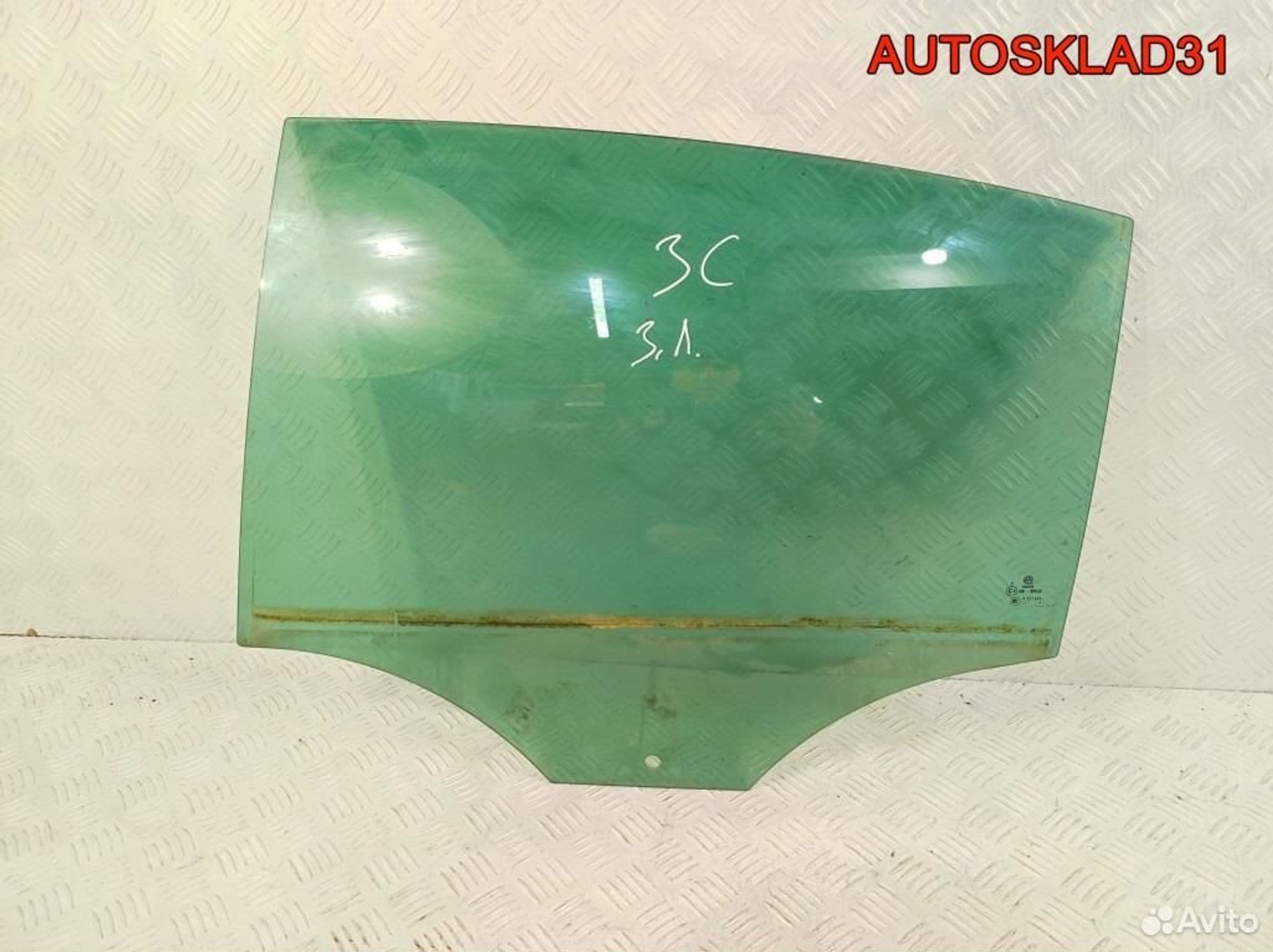 Стекло двери задней левой VW Passat B6 Седан, 1100 рублей, Дубовое