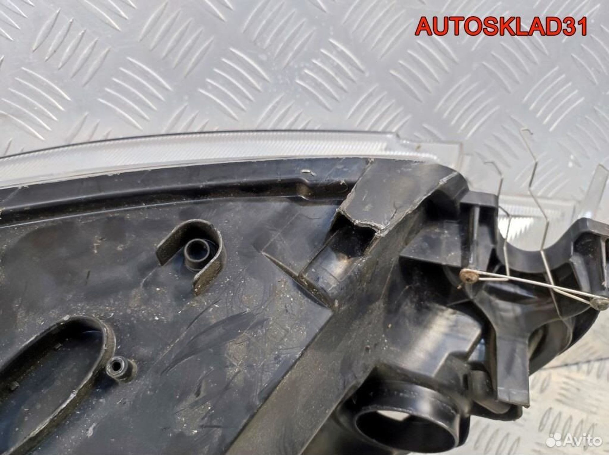 Фара правая Ford Kuga 8V4113W029AG, 10200 рублей, Дубовое