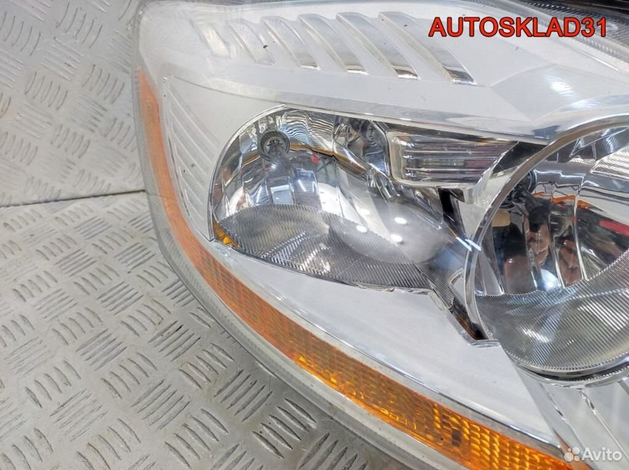 Фара правая Ford Kuga 8V4113W029AG, 10200 рублей, Дубовое