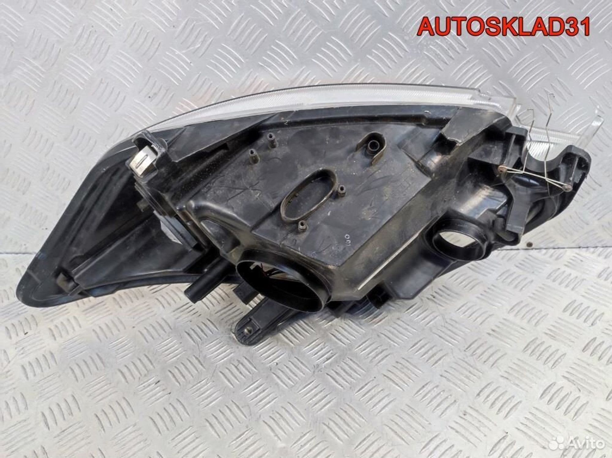 Фара правая Ford Kuga 8V4113W029AG, 10200 рублей, Дубовое