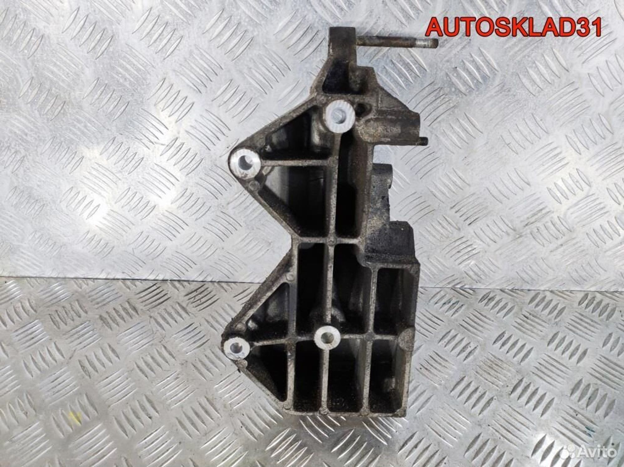 Кронштейн кондиционера Chevrolet Aveo 96352822, 1100 рублей, Дубовое