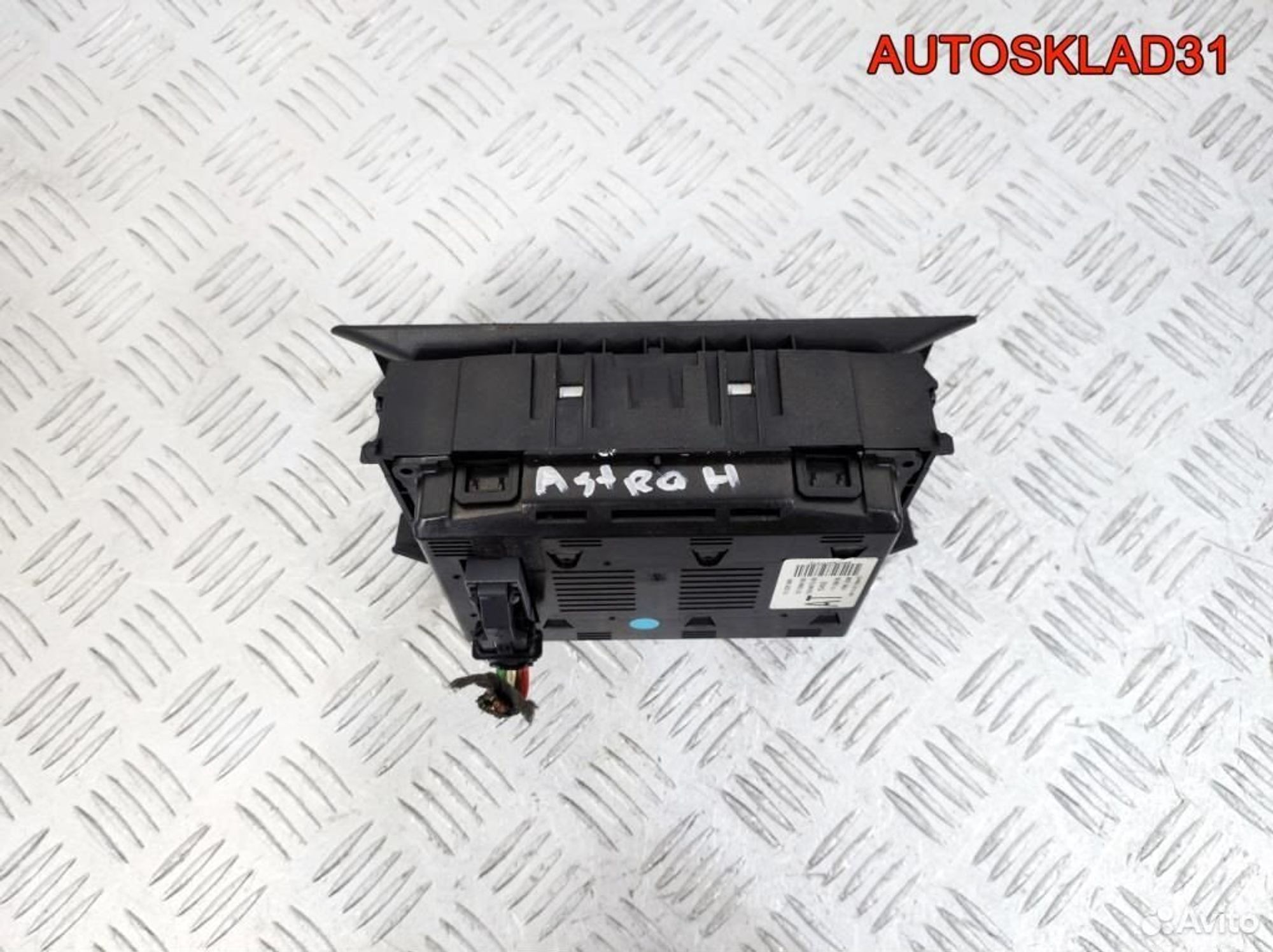 Дисплей информационный Opel Astra H 13208089, 1300 рублей, Дубовое