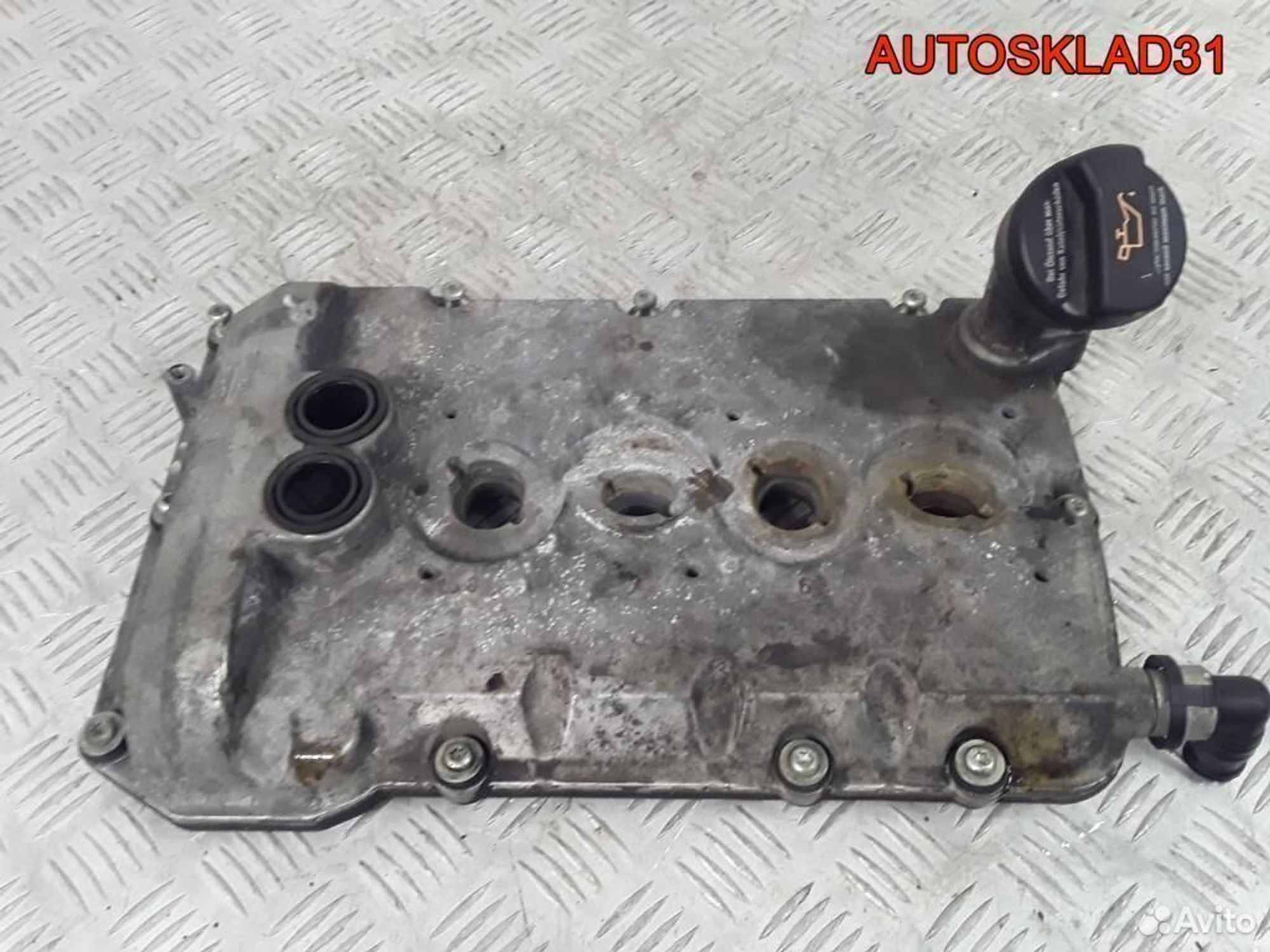 Крышка клапанная Volkswagen Passat B5+ 07D103475H, 2100 рублей, Дубовое