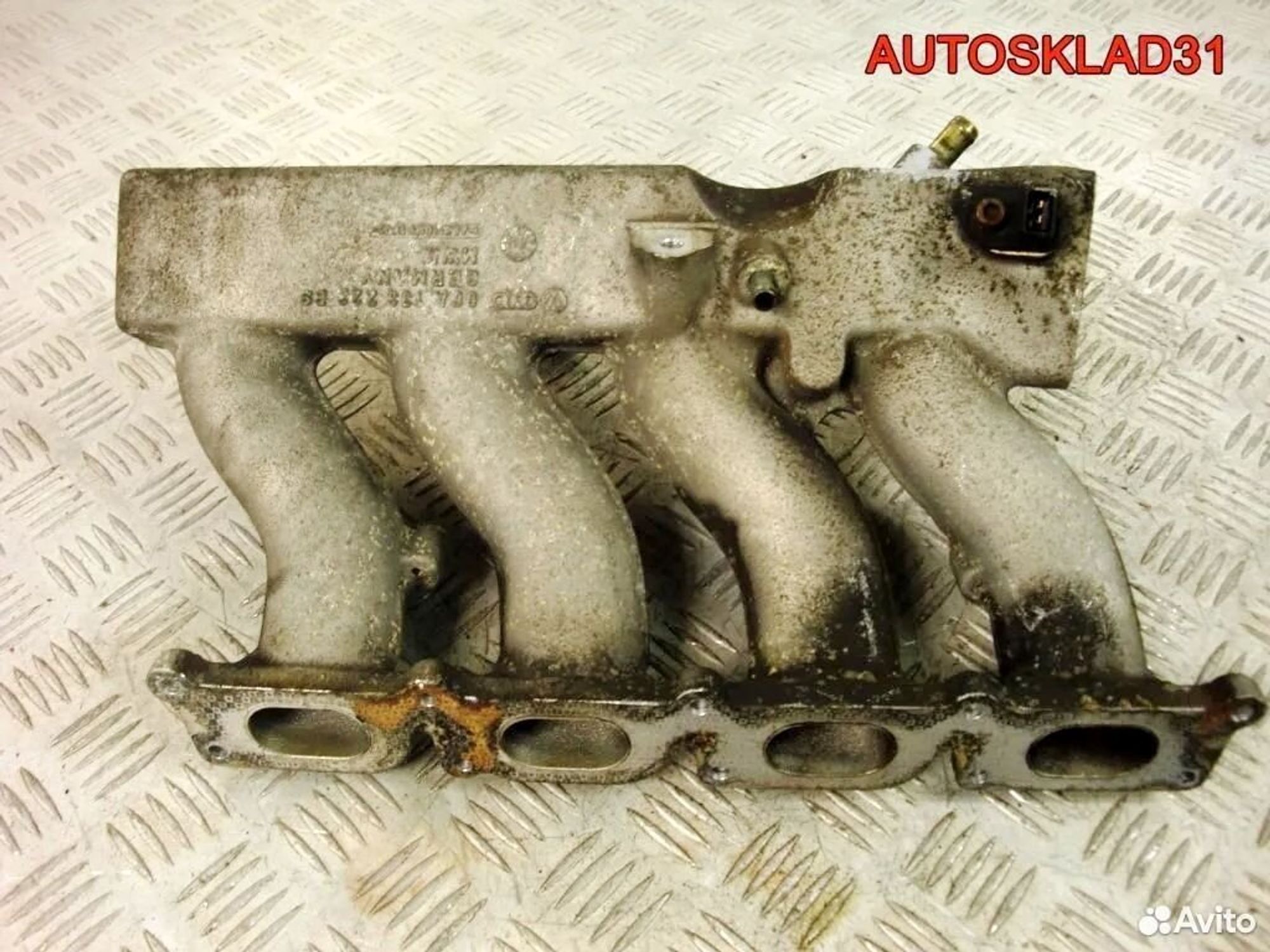 Коллектор впускной VW Sharan 1,8Т AWC 06A133223BS, 7200 рублей, Дубовое