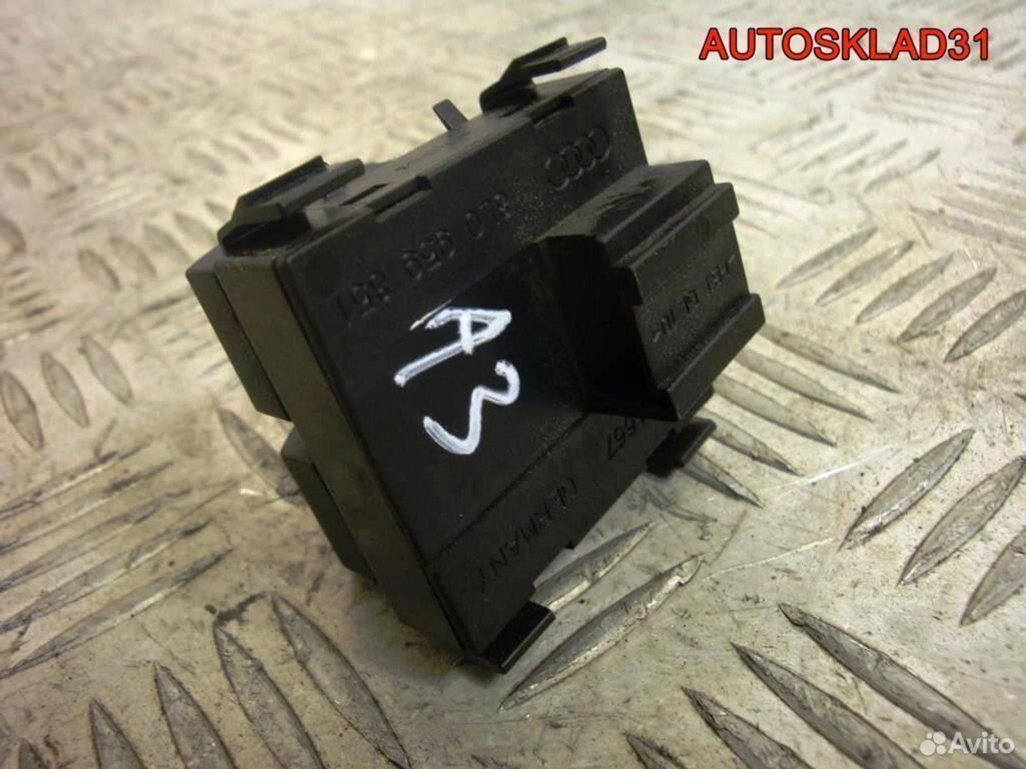 Блок управления стеклоподъемниками Ауди А3, 600 рублей, Дубовое