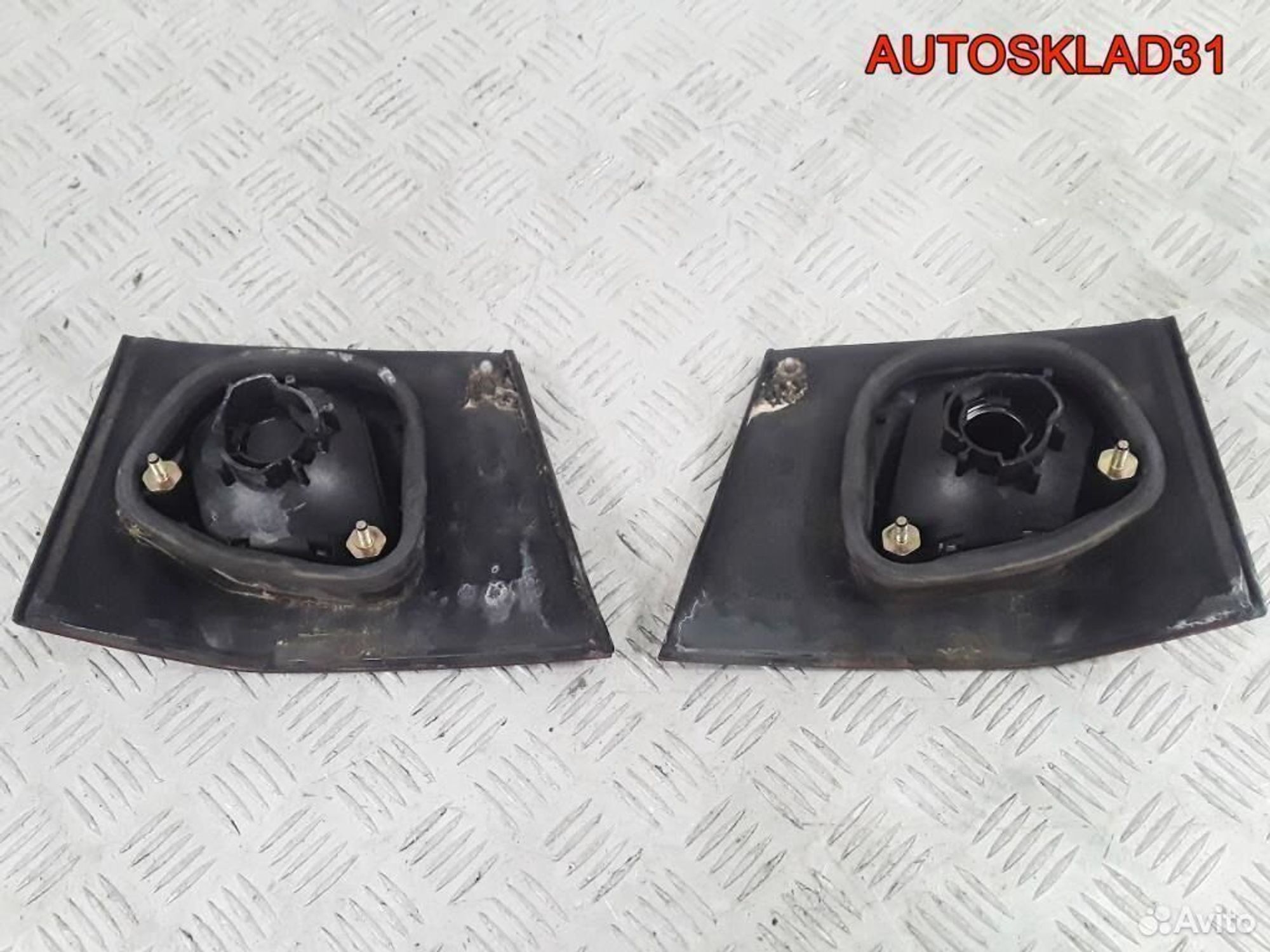 Фонарь задний Mitsubishi Carisma DA MR179513, 1300 рублей, Дубовое