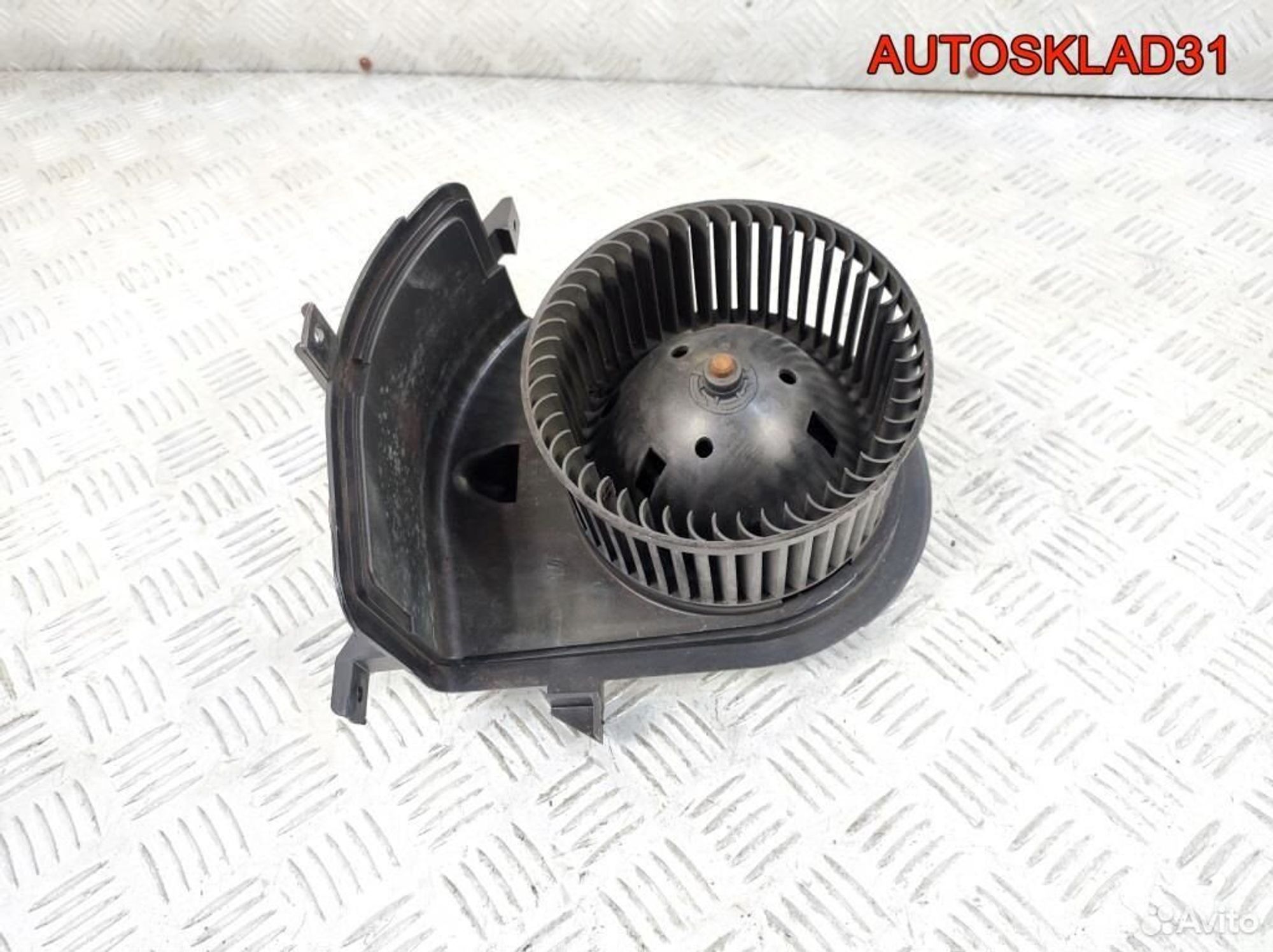 Моторчик отопителя Volkswagen Golf 3 1H1820021, 3200 рублей, Дубовое