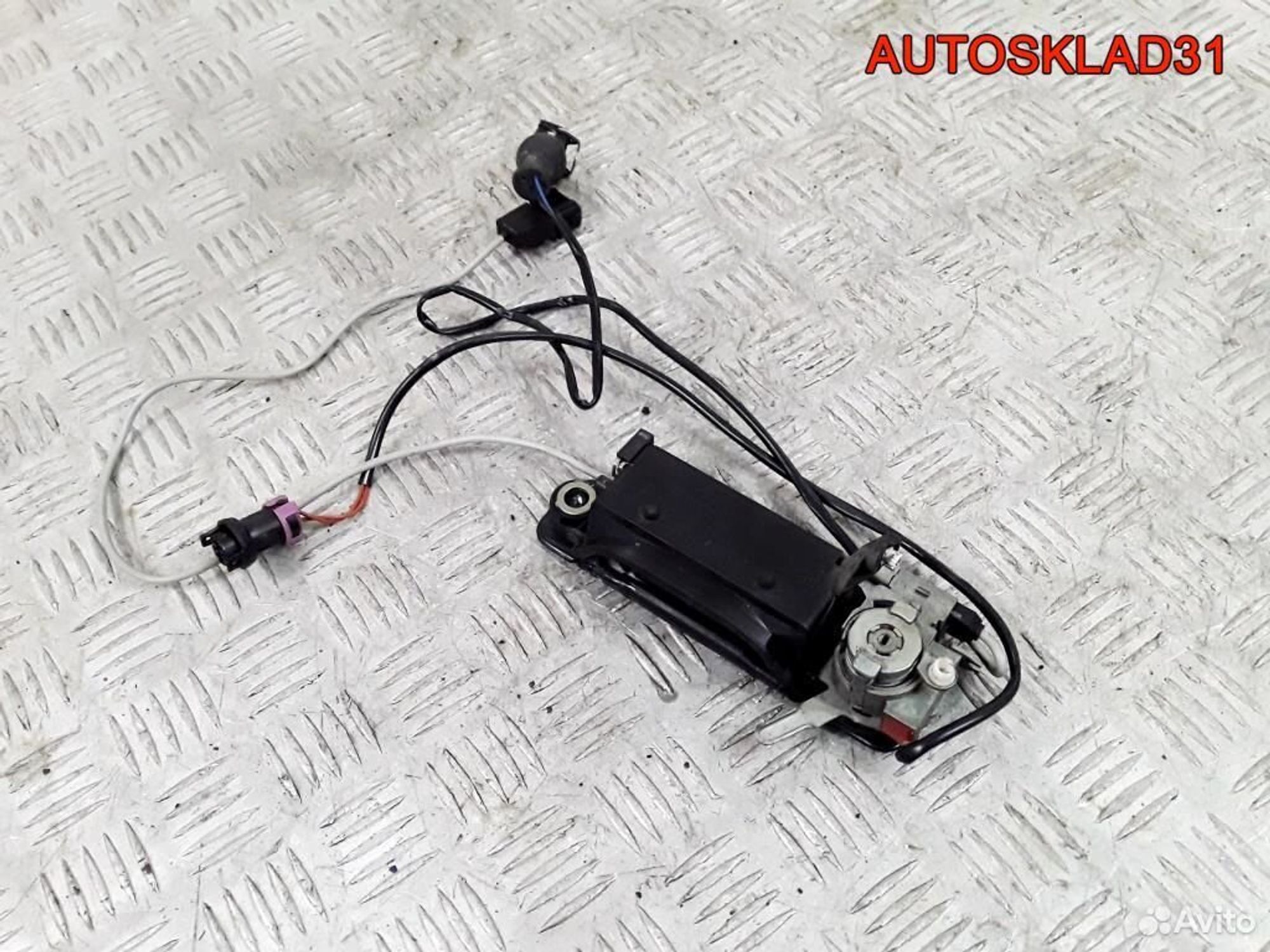 Ручка двери передней правая Audi A4 B5 8D0837208A, 1300 рублей, Дубовое