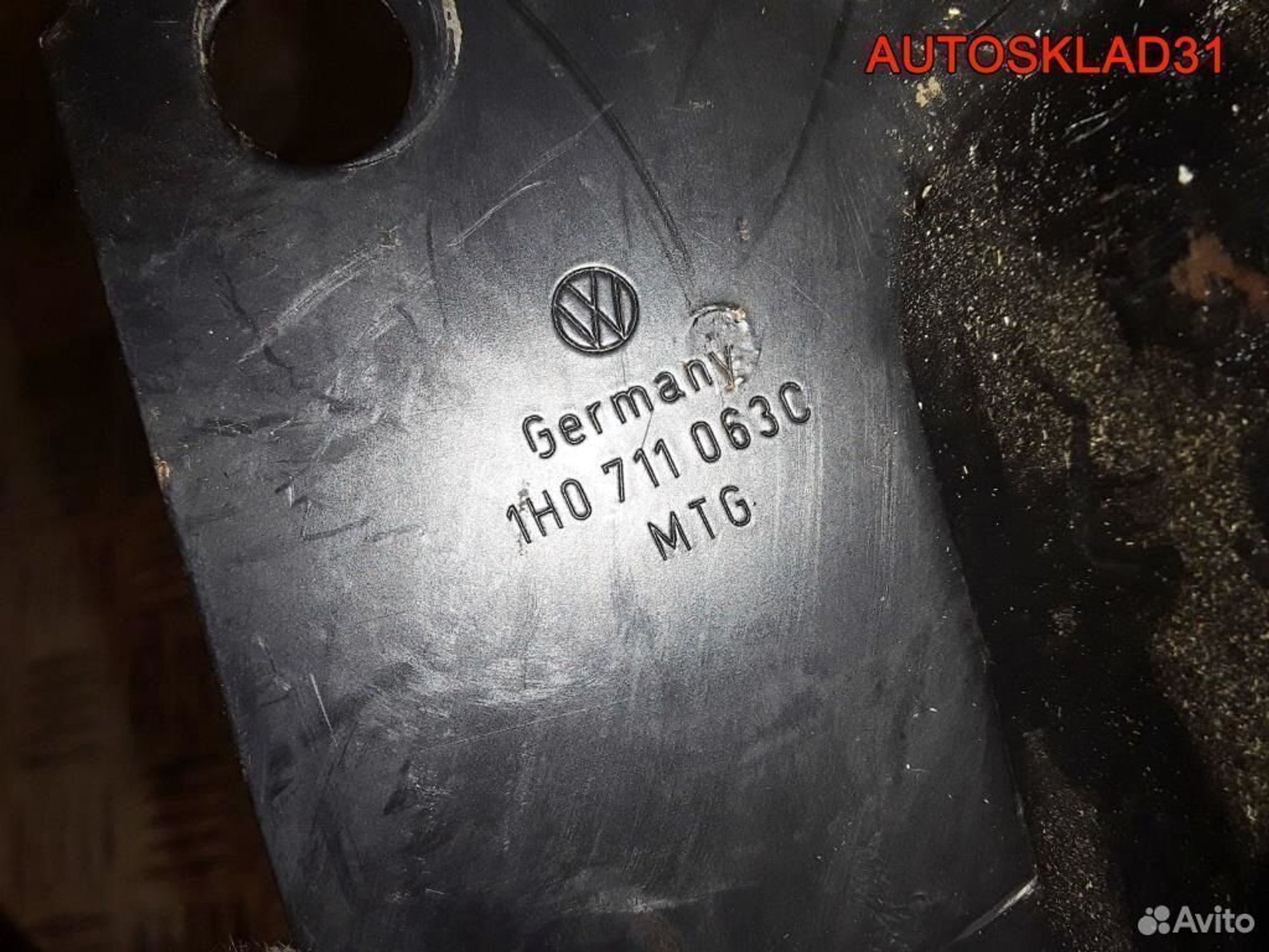 Кулиса МКПП Volkswagen Golf 3 1H0711063C, 1700 рублей, Дубовое