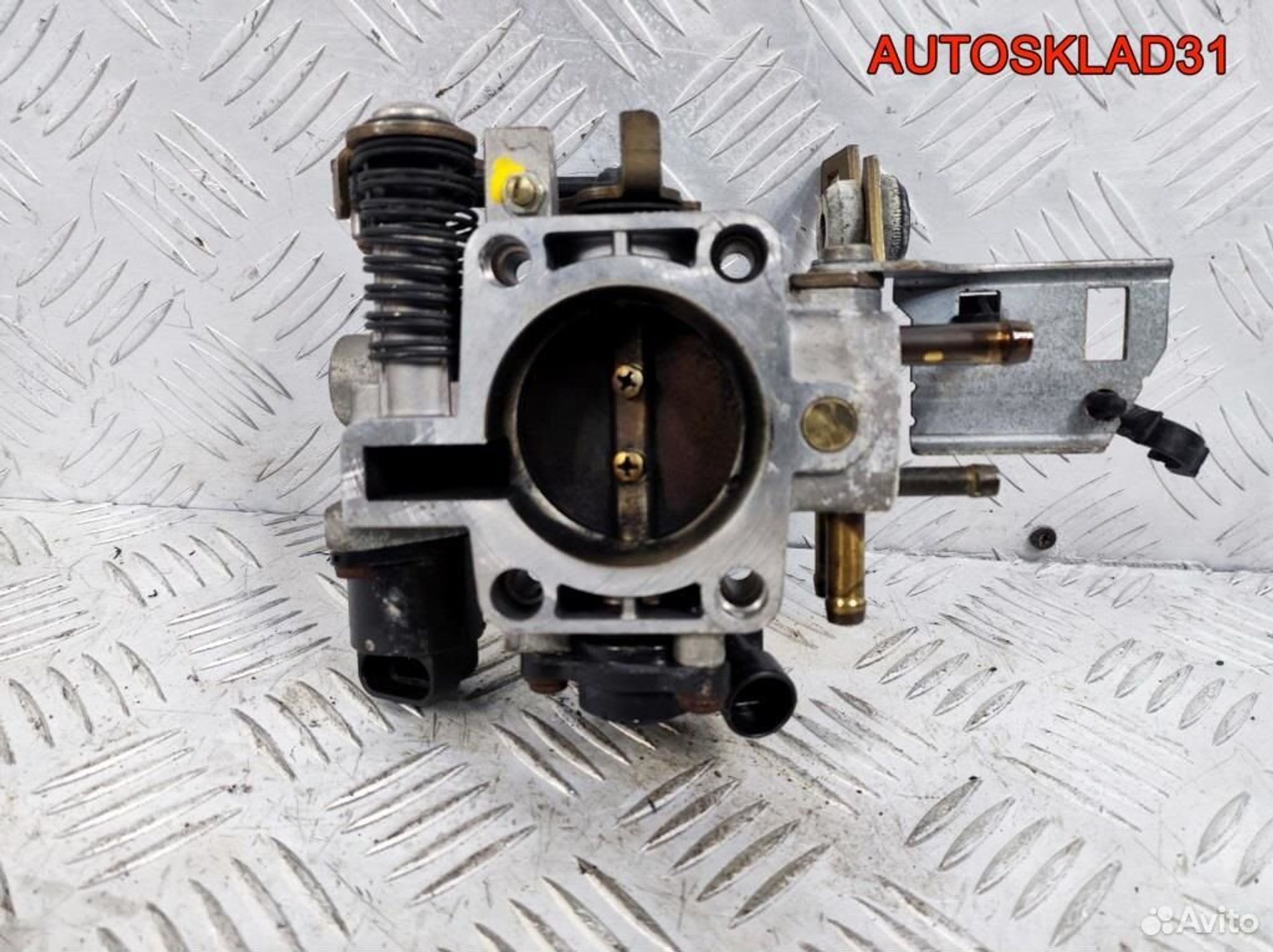 Заслонка дроссельная Opel Vectra B X16XEL 90529710, 1700 рублей, Дубовое