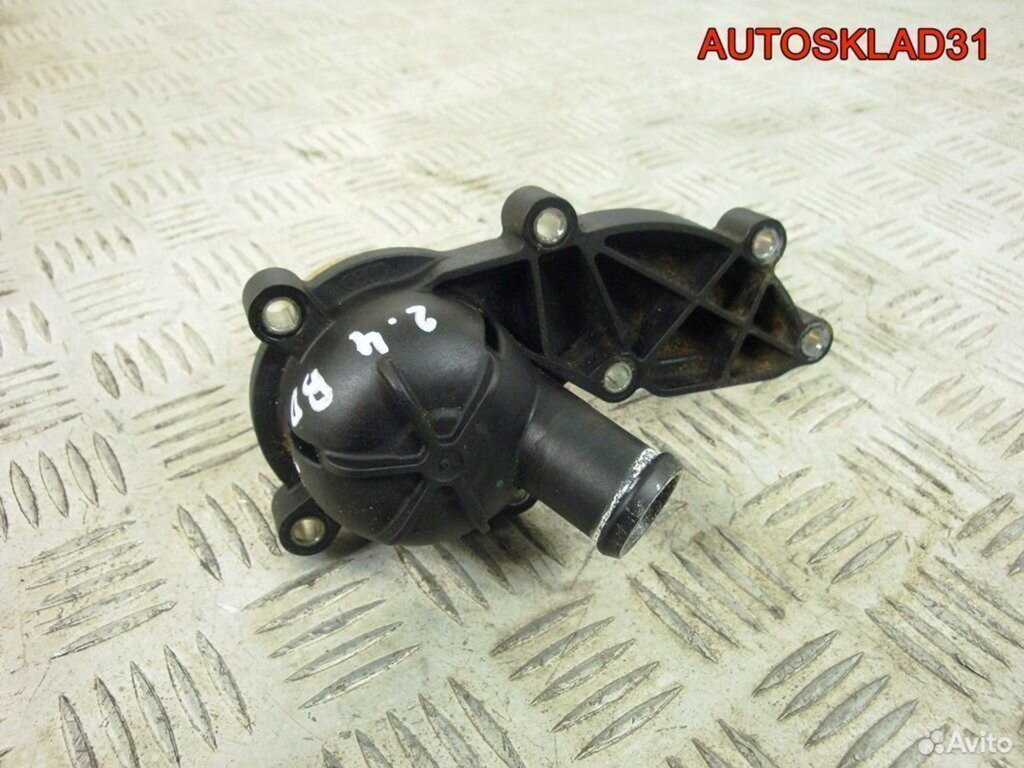 Корпус термостата Audi A6 C6 2,4 BDW 06E121111G, 1700 рублей, Дубовое