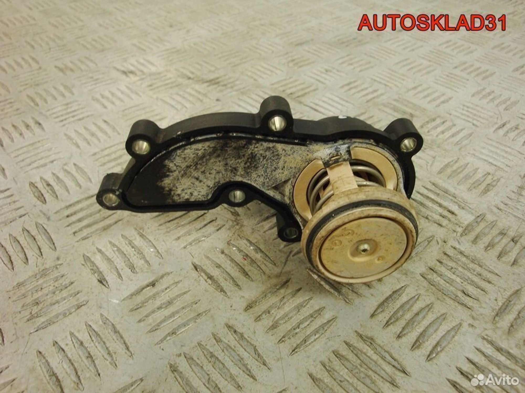 Корпус термостата Audi A6 C6 2,4 BDW 06E121111G, 1700 рублей, Дубовое