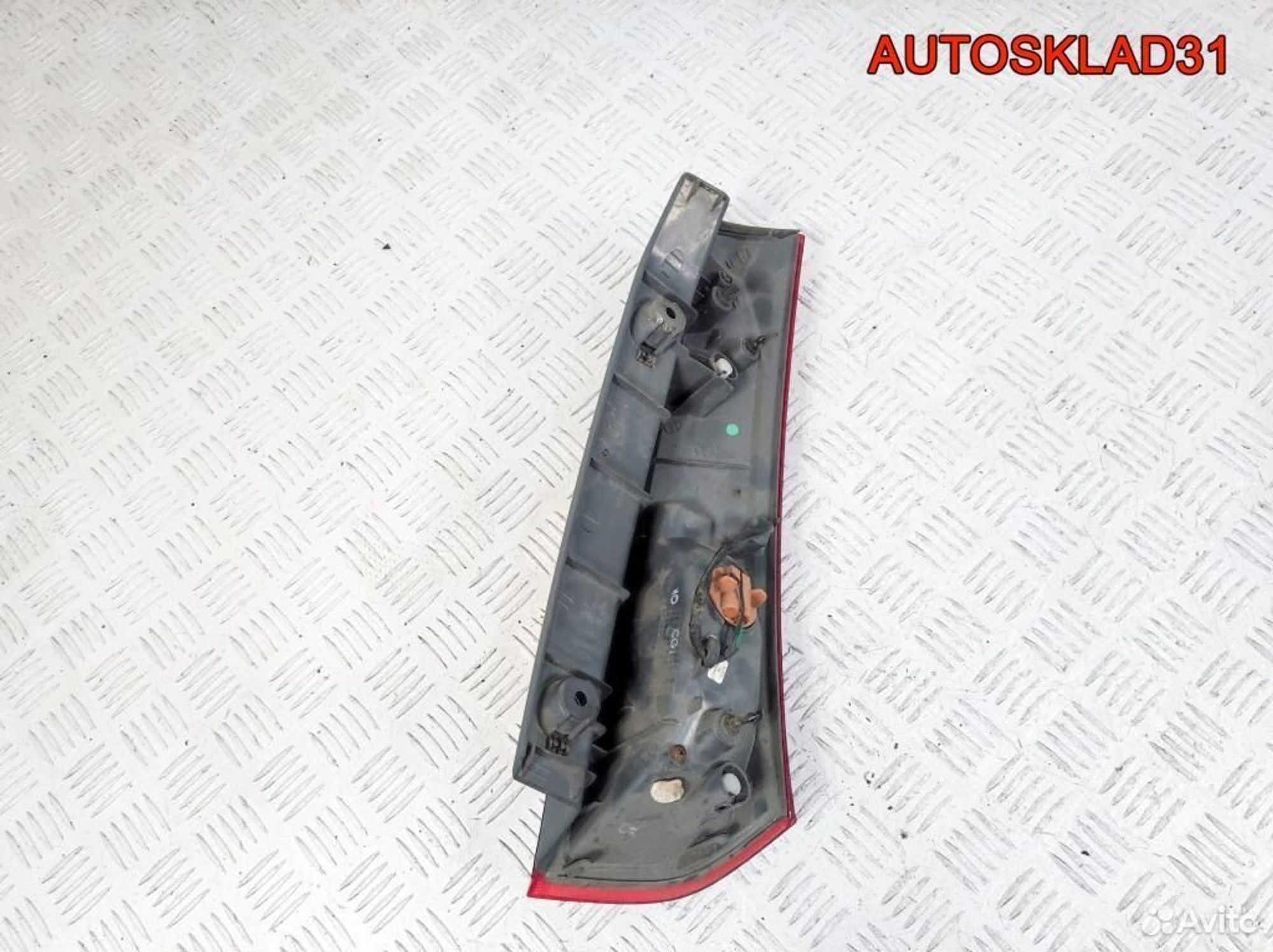 Фонарь задний левый Kia Ceed 924031H300 Универсал, 2600 рублей, Дубовое