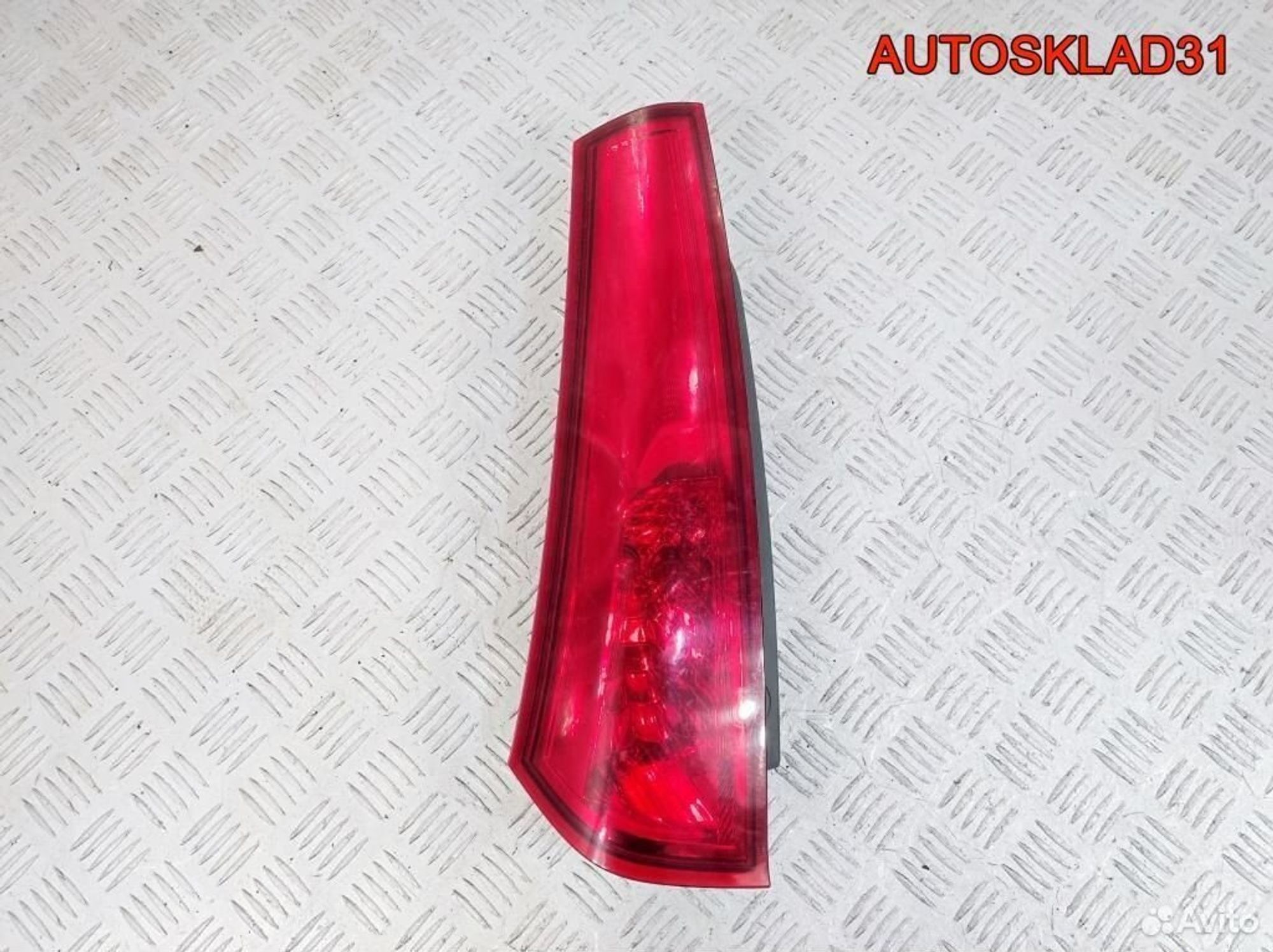 Фонарь задний левый Kia Ceed 924031H300 Универсал, 2600 рублей, Дубовое